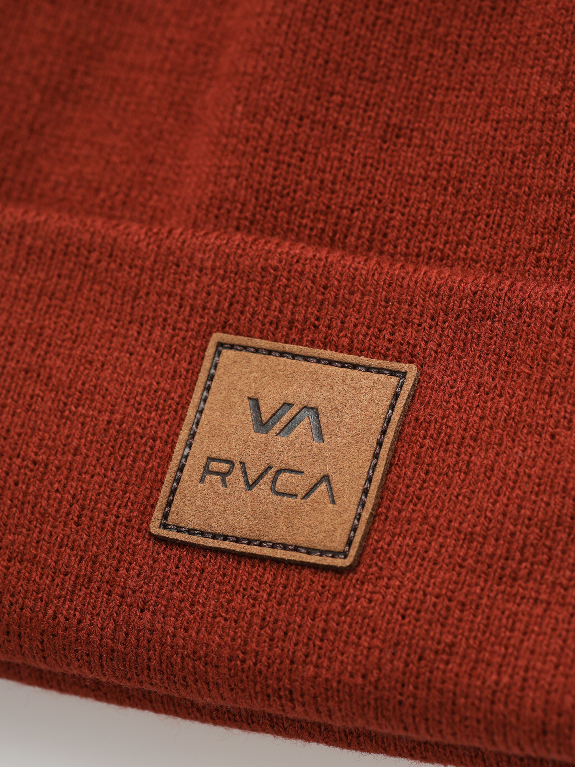Căciulă RVCA Atw (dusty red)