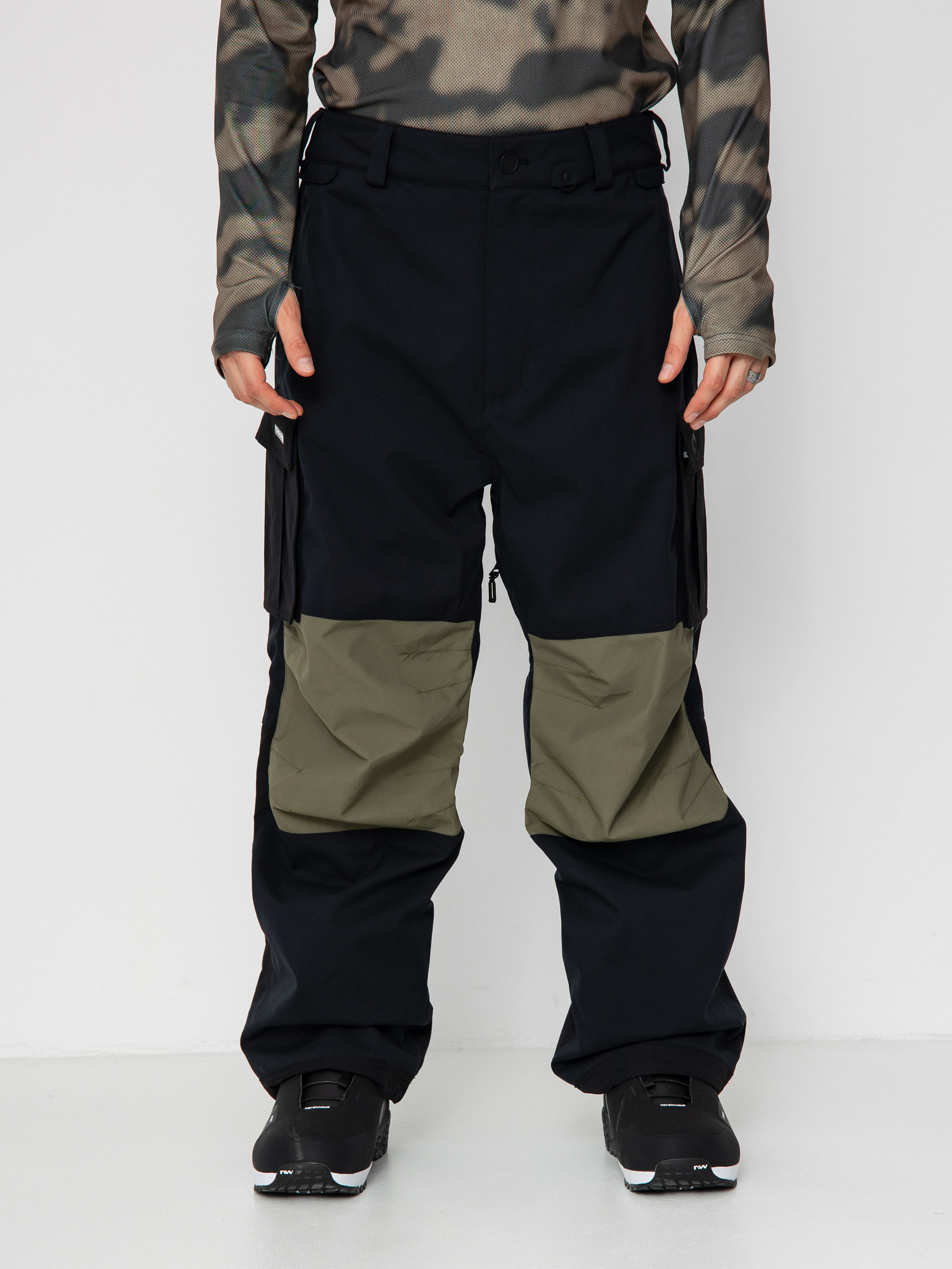 Pentru bărbați Pantaloni pentru snowboard Volcom Nwrk Baggy (black)