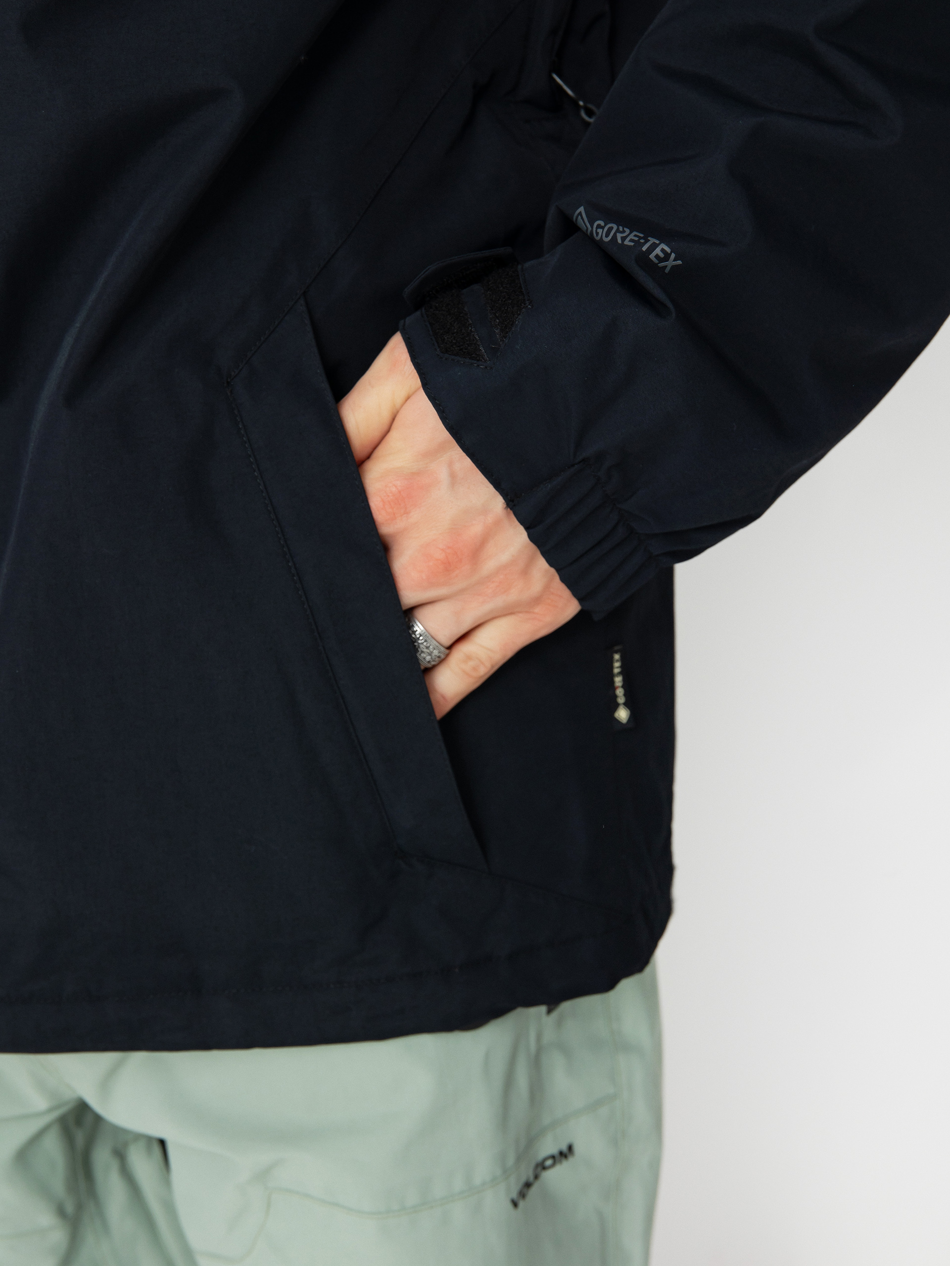 Pentru bărbați Geacă de snowboard Volcom L Ins Gore Tex (black)