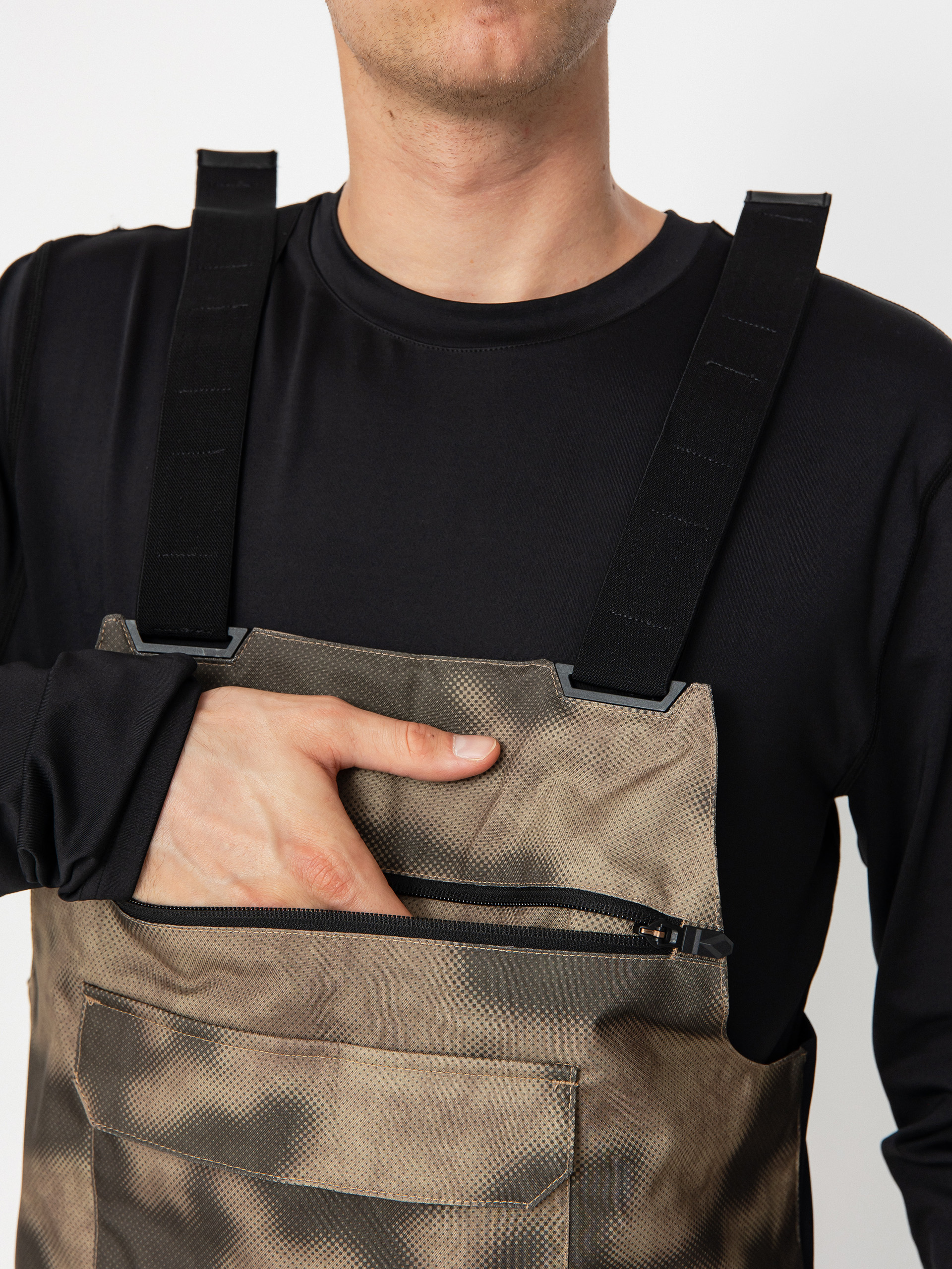 Pentru bărbați Pantaloni pentru snowboard Volcom Roan Bib Overall (camouflage)