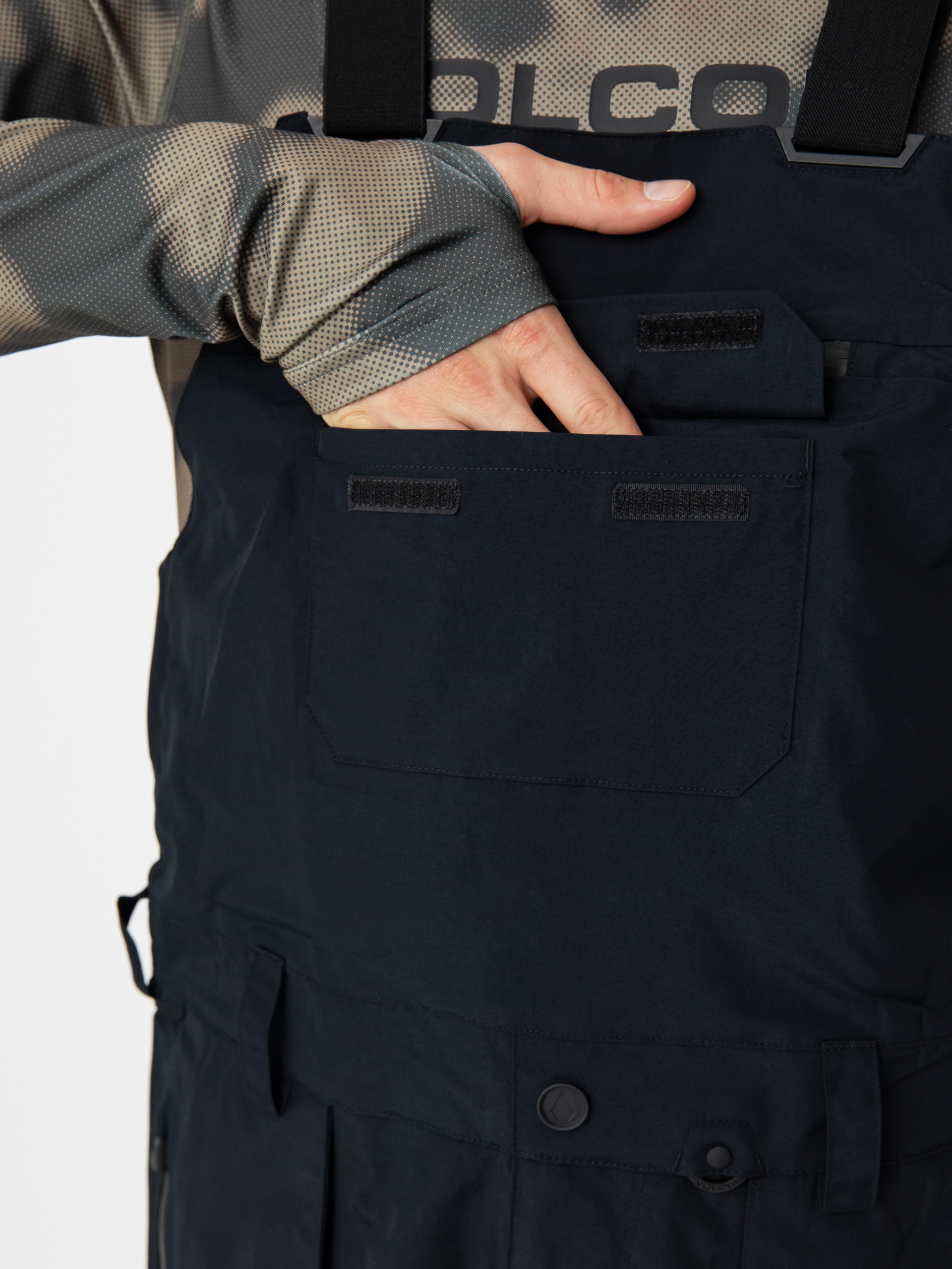 Pentru bărbați Pantaloni pentru snowboard Volcom Rain Gore Tex Bib Overall (black)