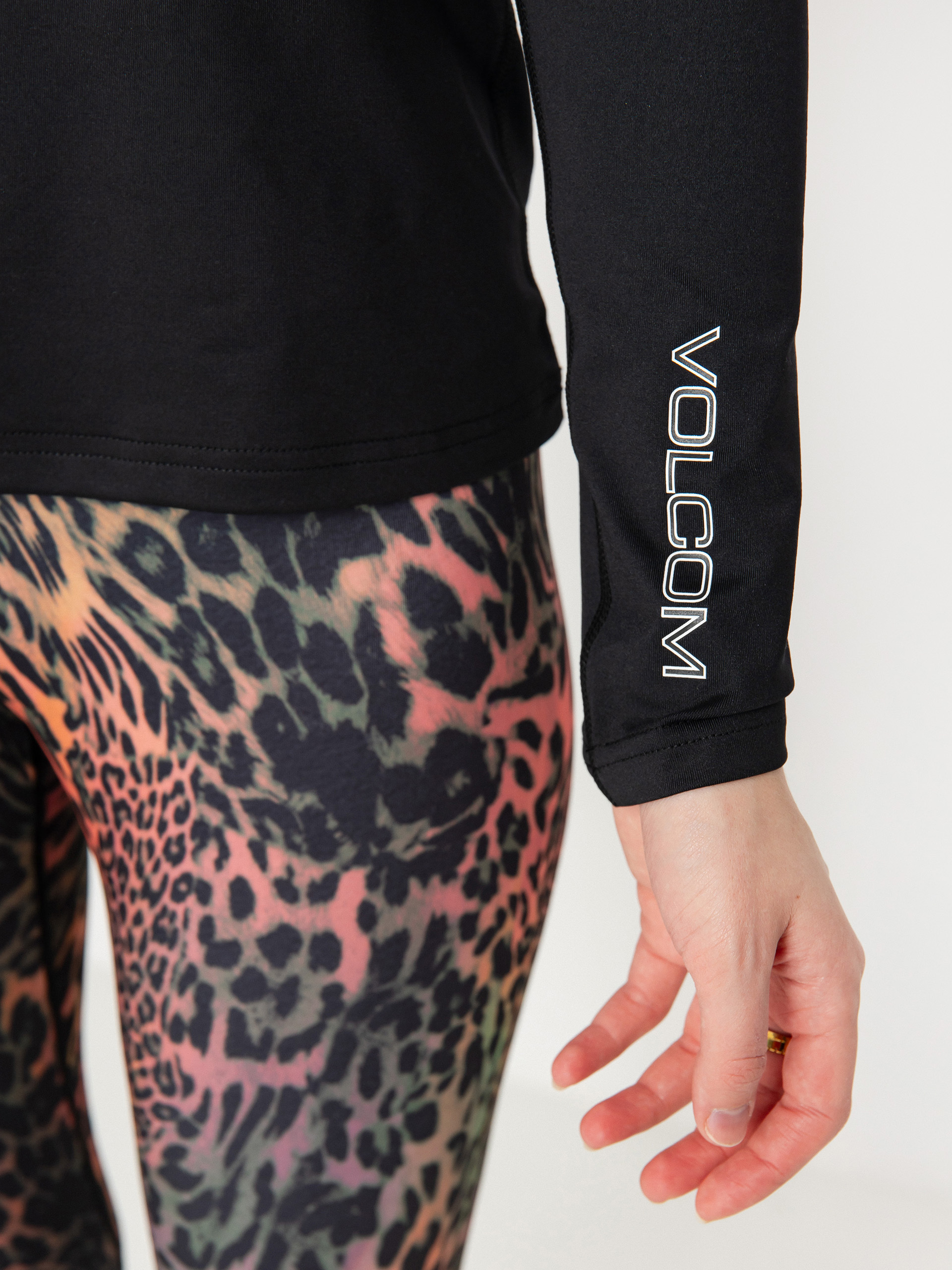 Pentru femei Longsleeve Volcom V Science Crew (black)