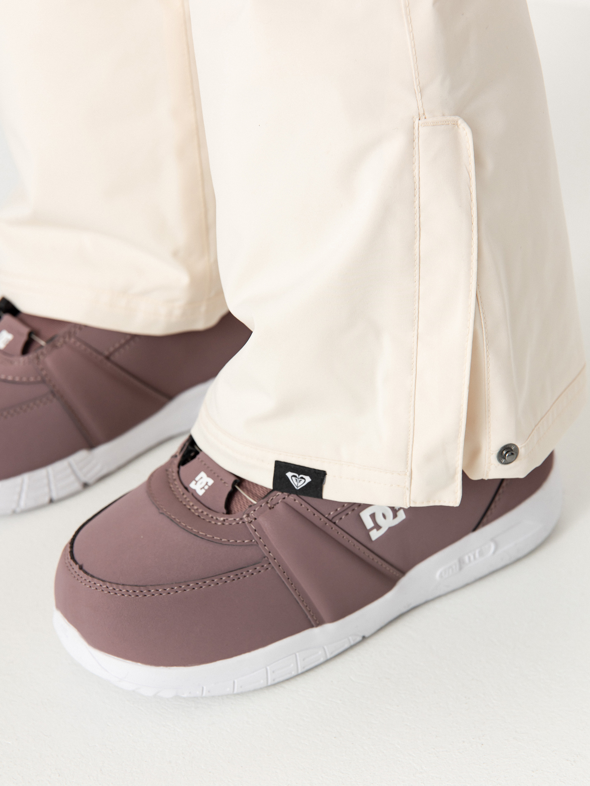 Pentru femei Pantaloni pentru snowboard Roxy Backyard (buttercream)