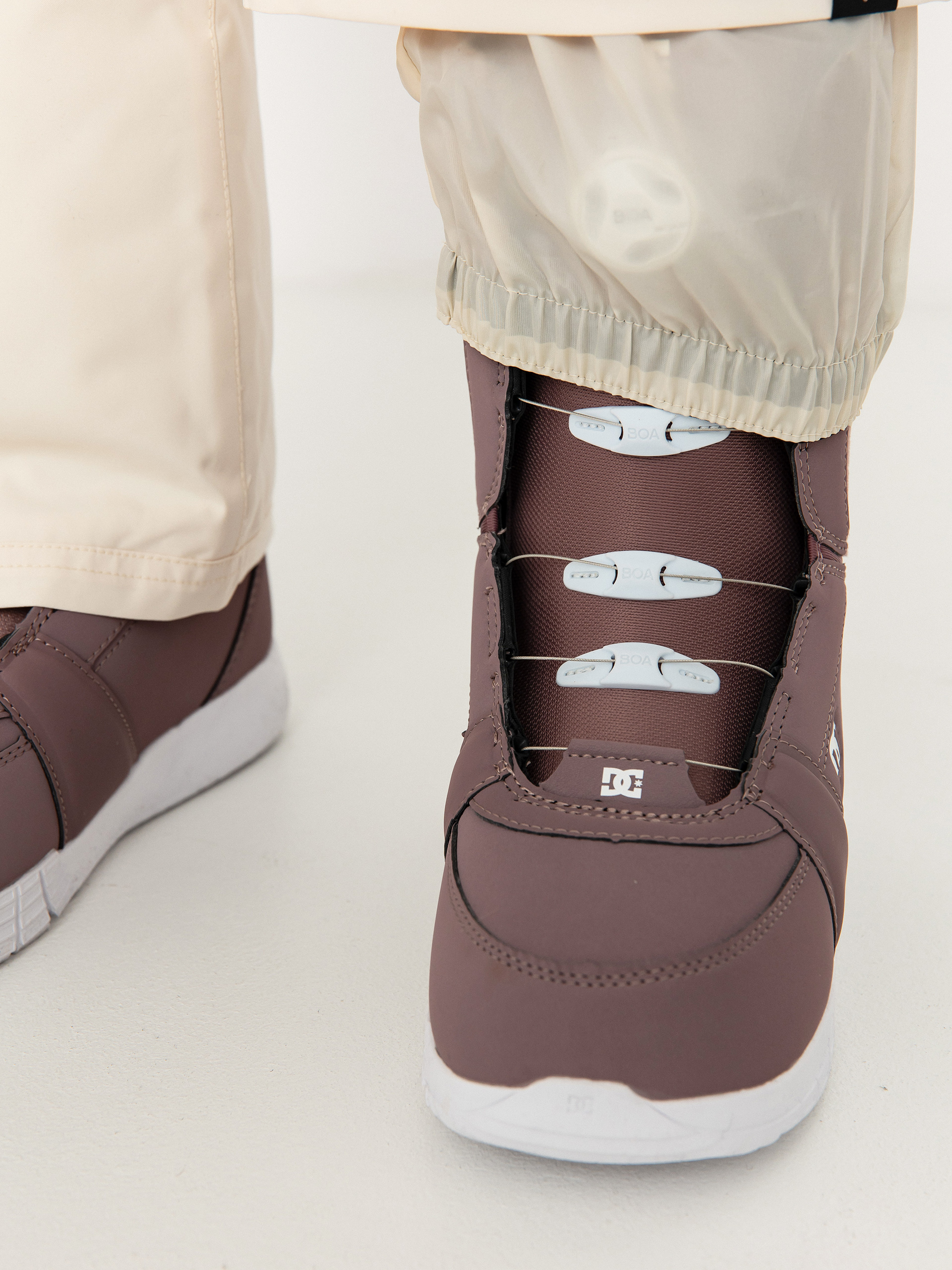 Pentru femei Pantaloni pentru snowboard Roxy Backyard (buttercream)