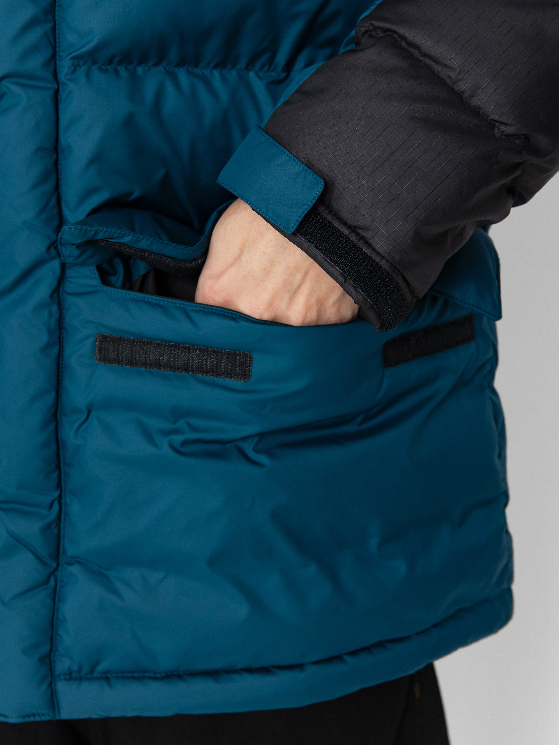 Geacă The North Face Limbara Insulated Parka (midnight petrol)