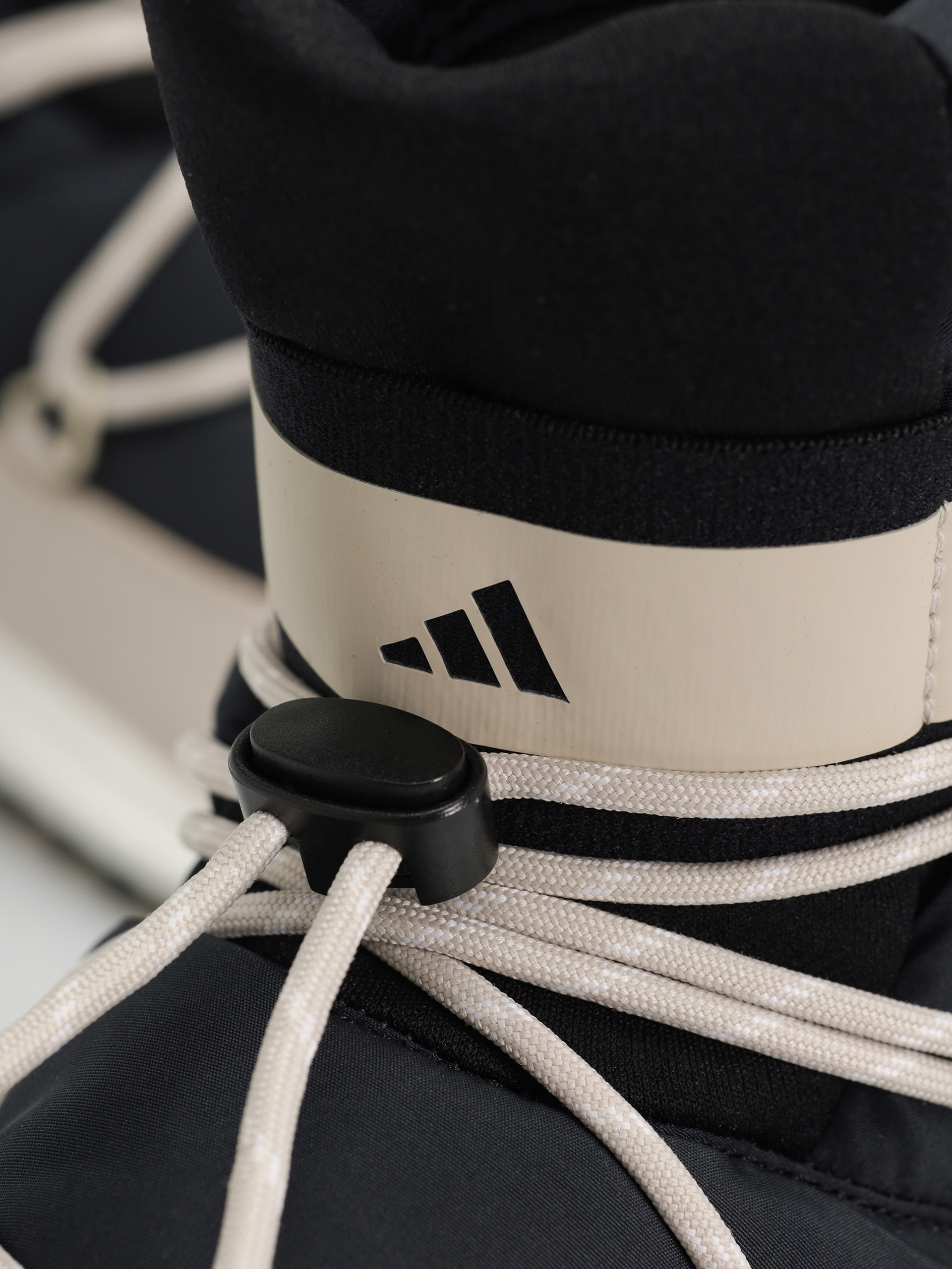 Pantofi adidas Originals Moonboost High (cblack/cblack/cbrown)