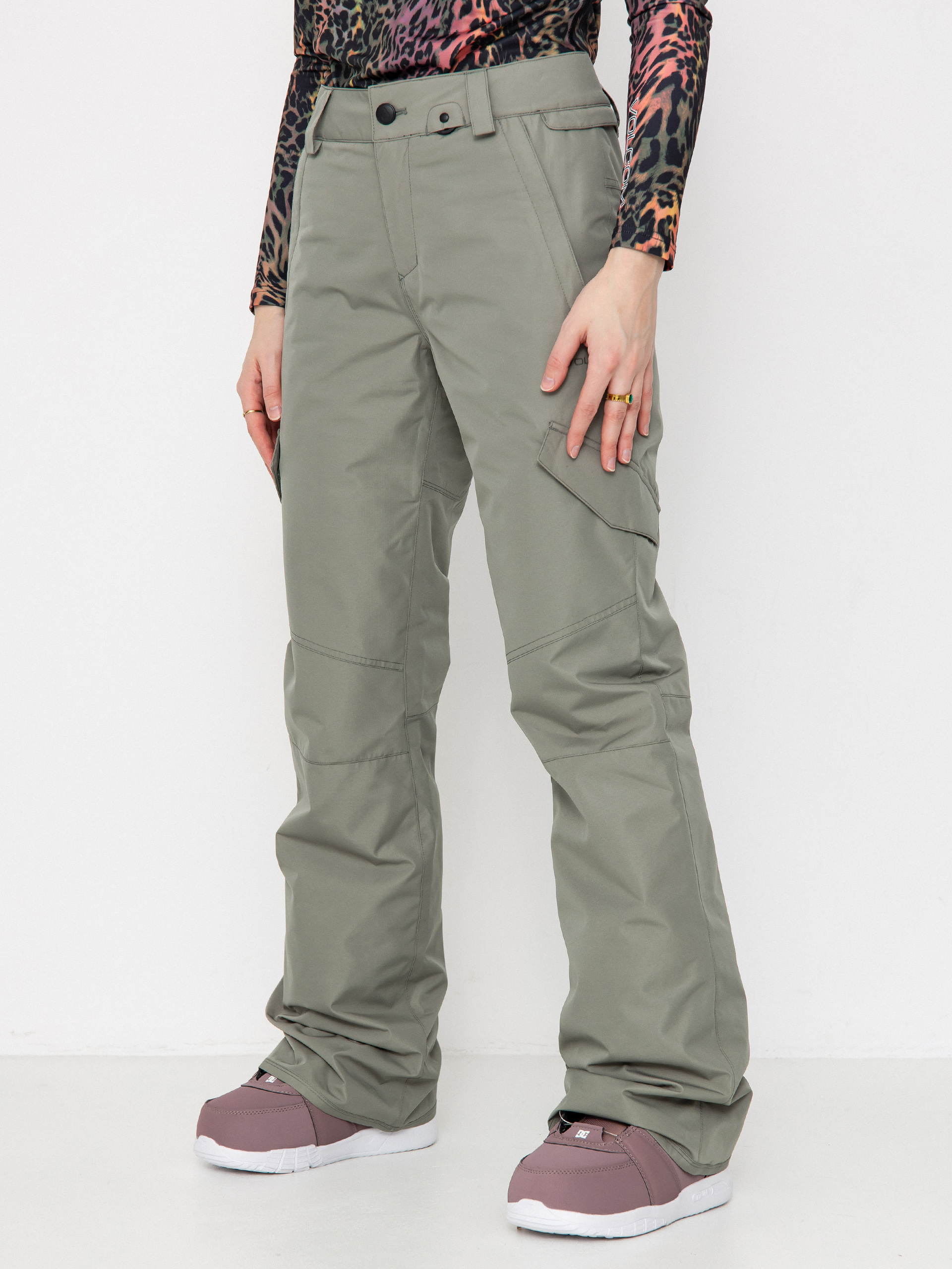 Pentru femei Pantaloni pentru snowboard Volcom Bridger Ins (lichen green)