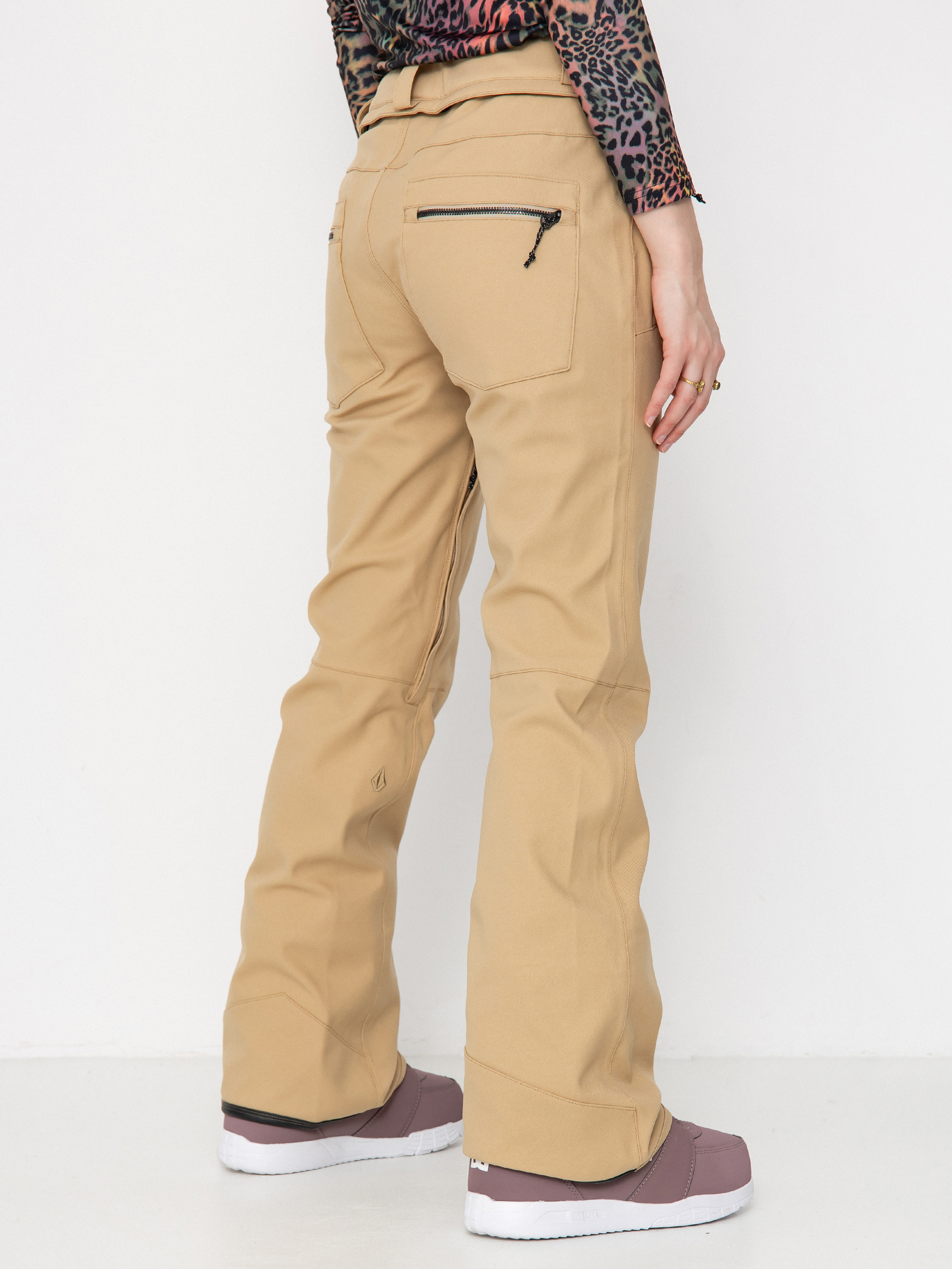 Pentru femei Pantaloni pentru snowboard Volcom Genus Stretch (sand)