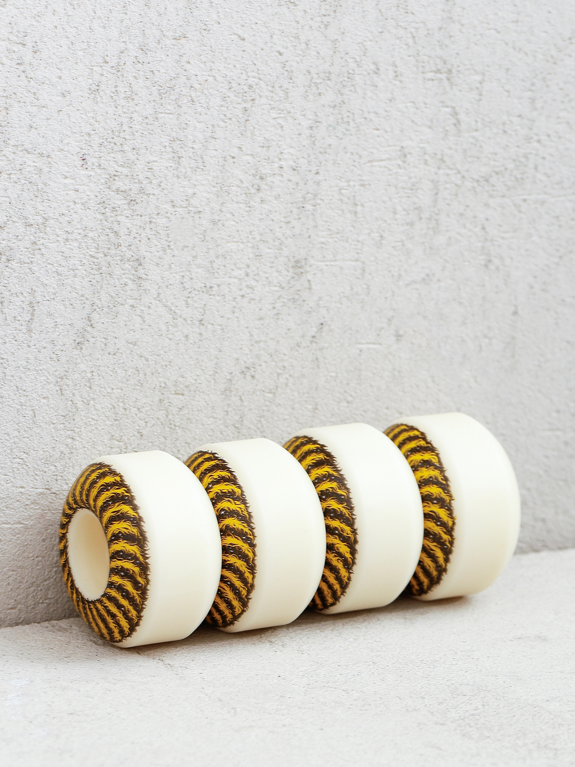 Role Spitfire F4 99D Grimple Furry Classic (white/orange)