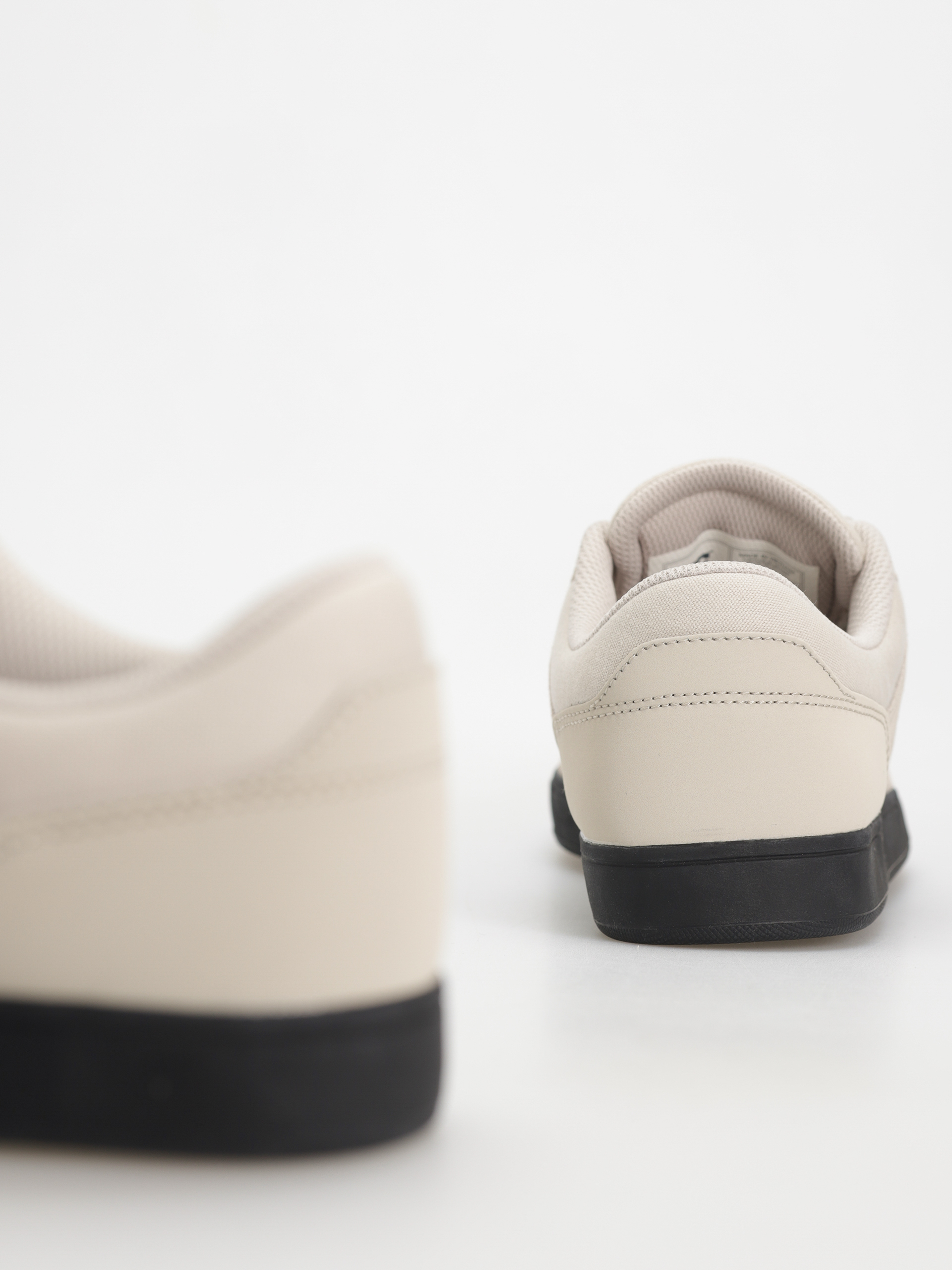 Pantofi DC Crisis 2 (silver birch)