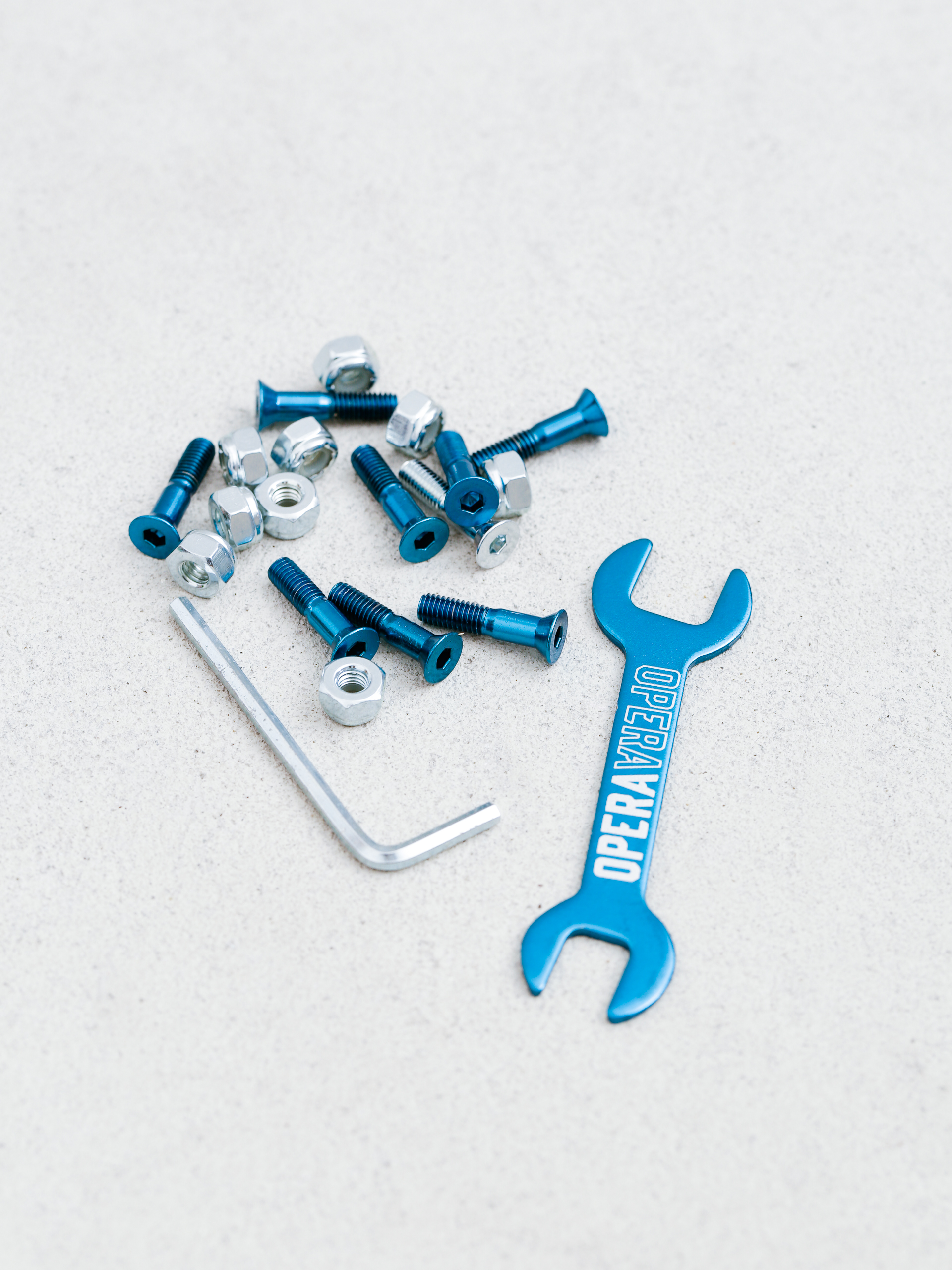 u0218uruburi Opera Allen Hardware (blue/silver)