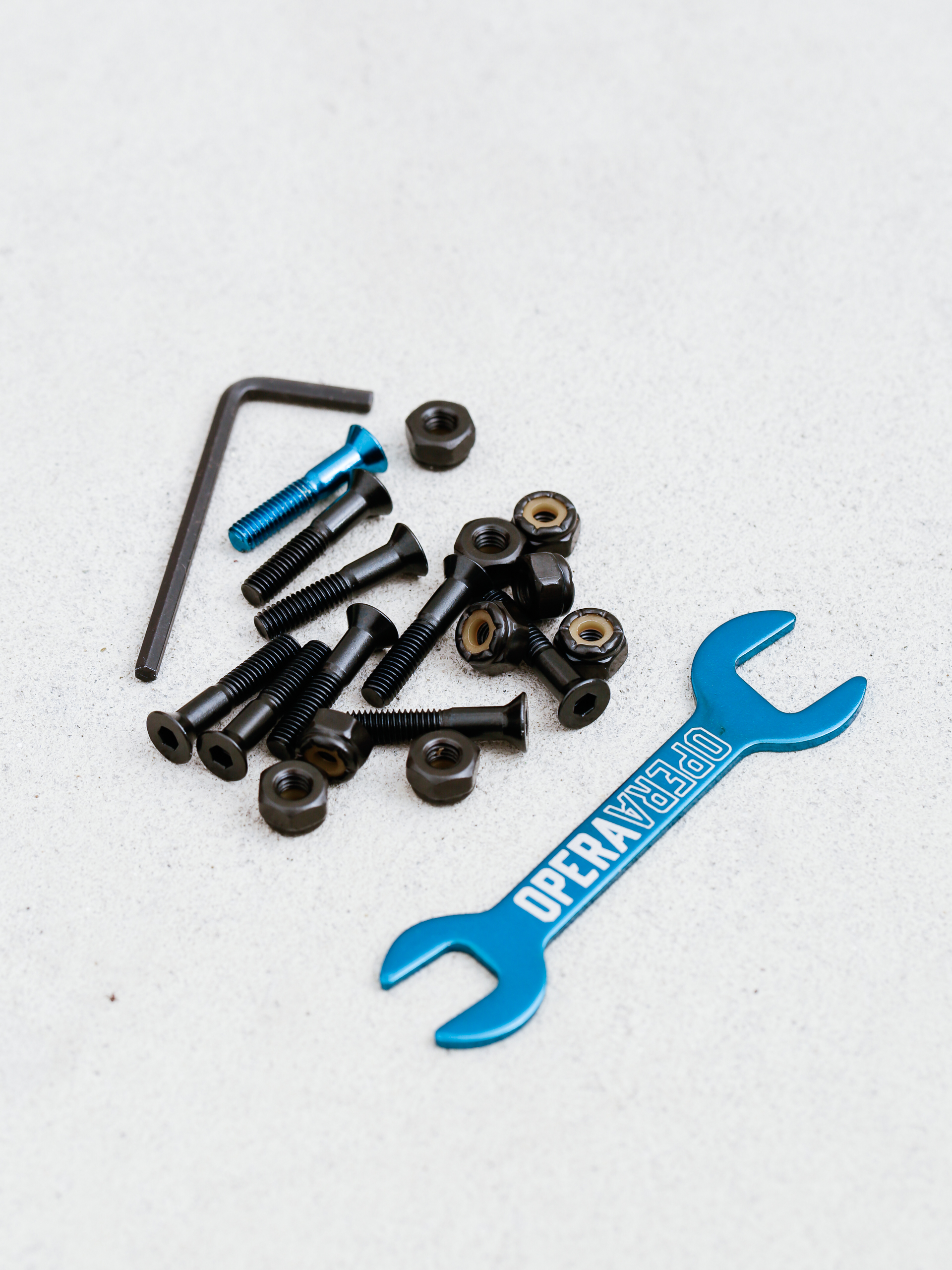 u0218uruburi Opera Allen Hardware (black/blue)
