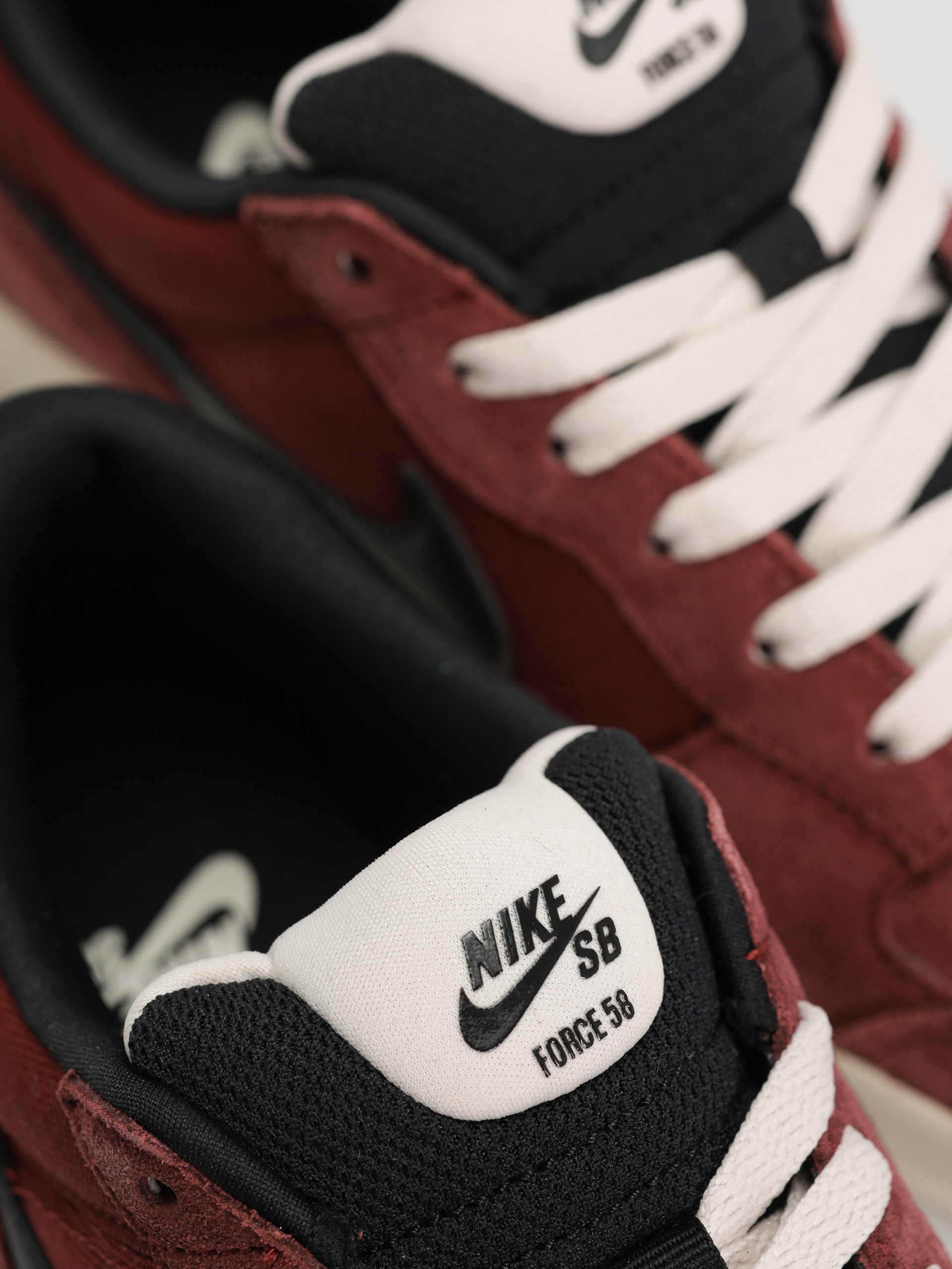 Pantofi Nike SB Force 58 (dark team red/black black lt orewood brn)