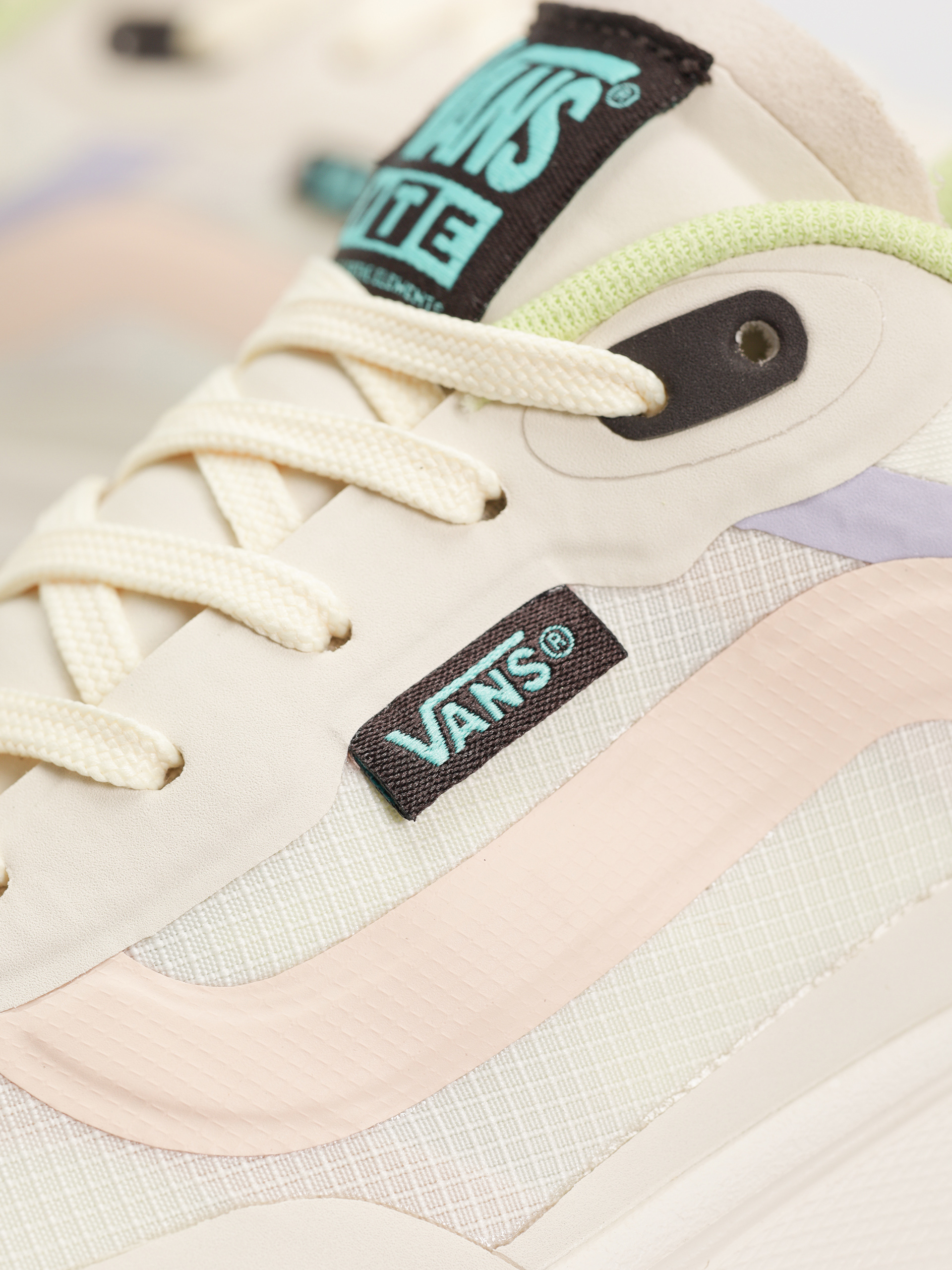 Pantofi Vans Mte Crosspath (natural/multi)