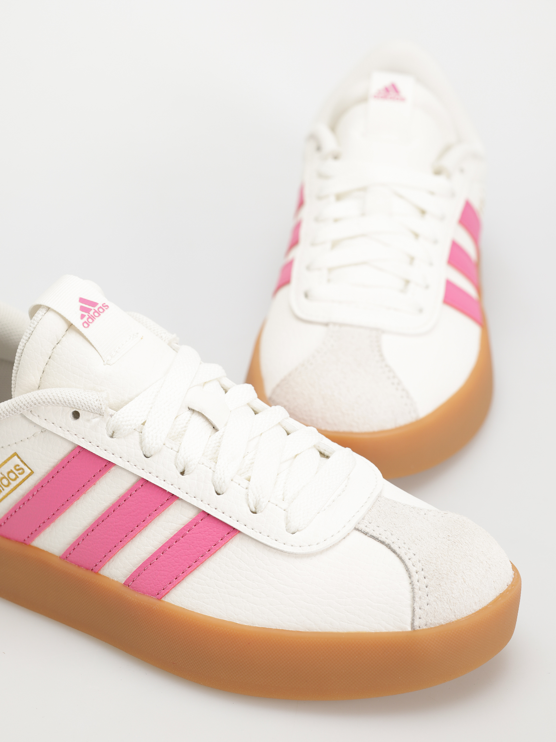 Pantofi adidas Vl Court 3.0 Wmn (cwhite/pulmag/goldmt)