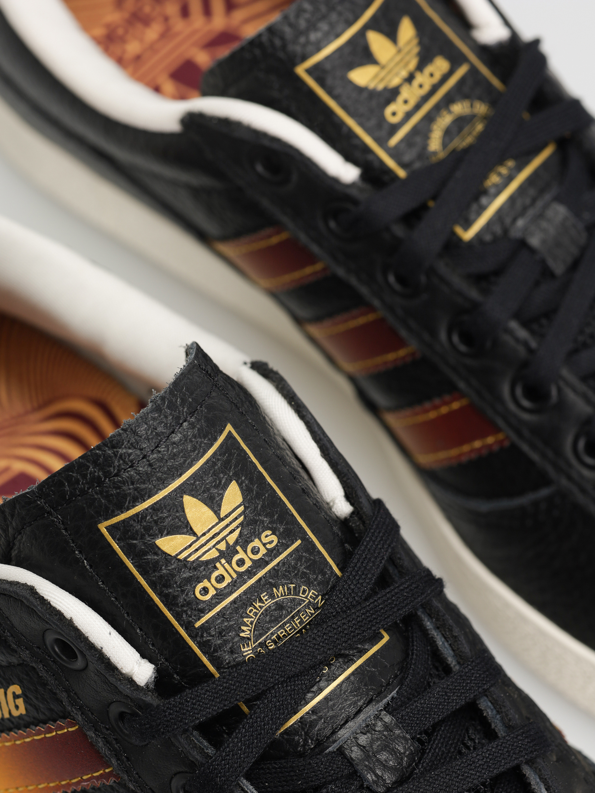 Pantofi adidas Puig Indoor (cblack/shared/creyel)