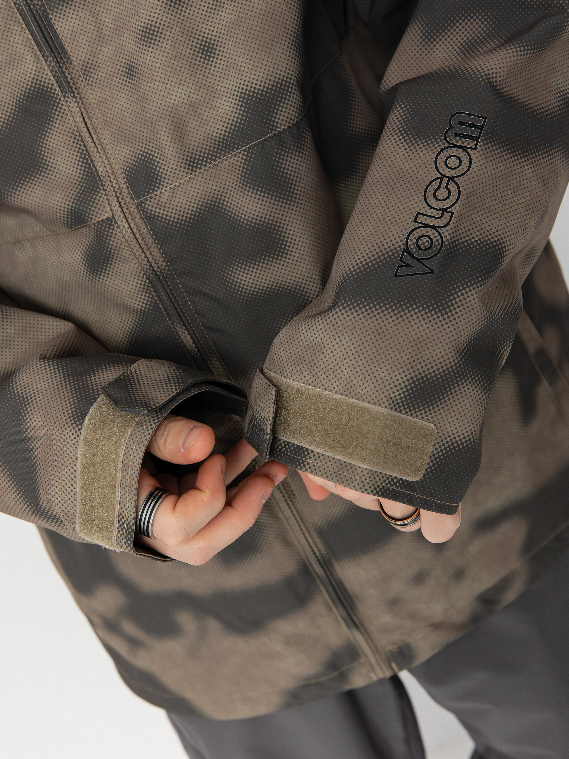 Pentru bărbați Geacă de snowboard Volcom 2836 Ins (camouflage)