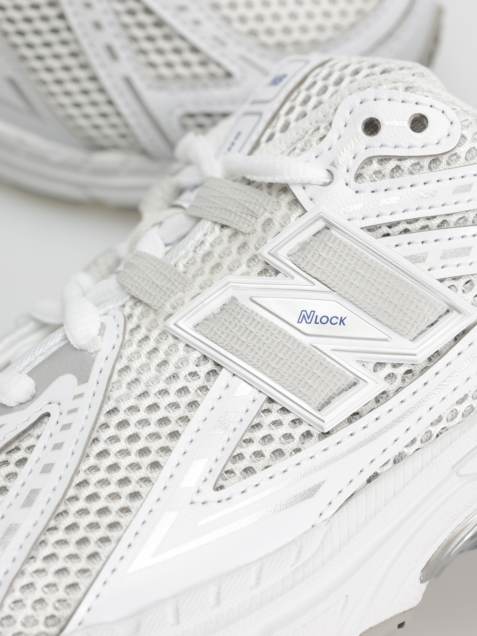 Pantofi New Balance 1906 JR (white)