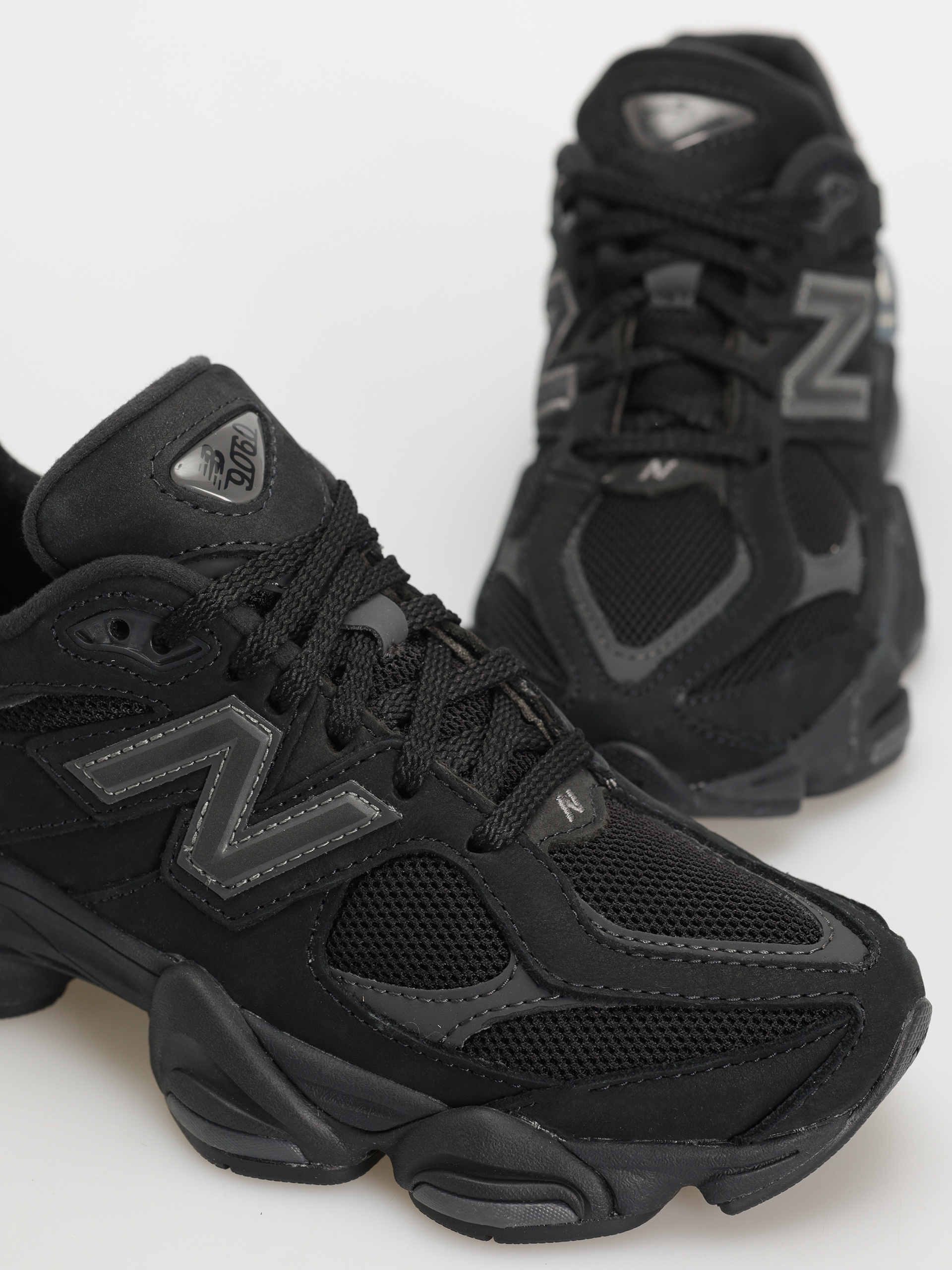 Pantofi New Balance 9060 (black)