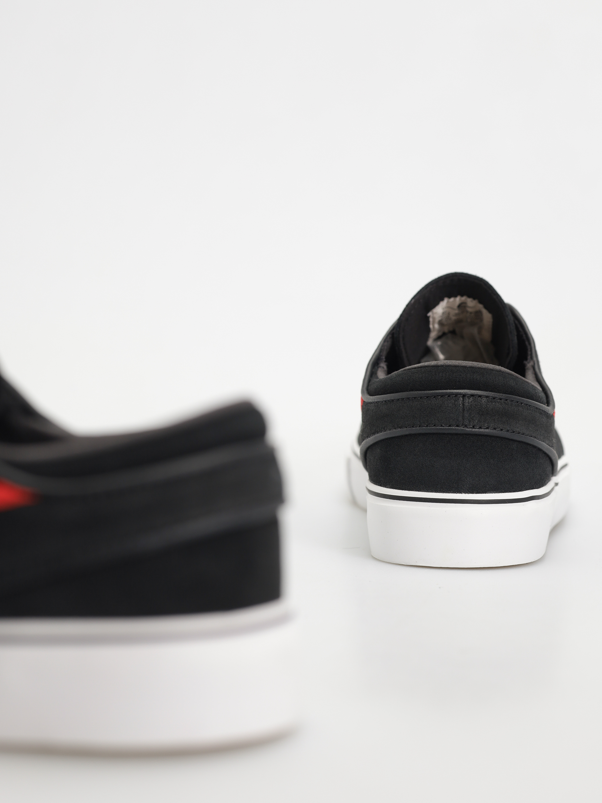 Pantofi Nike SB Zoom Janoski OG+ (black/university red black summit white)