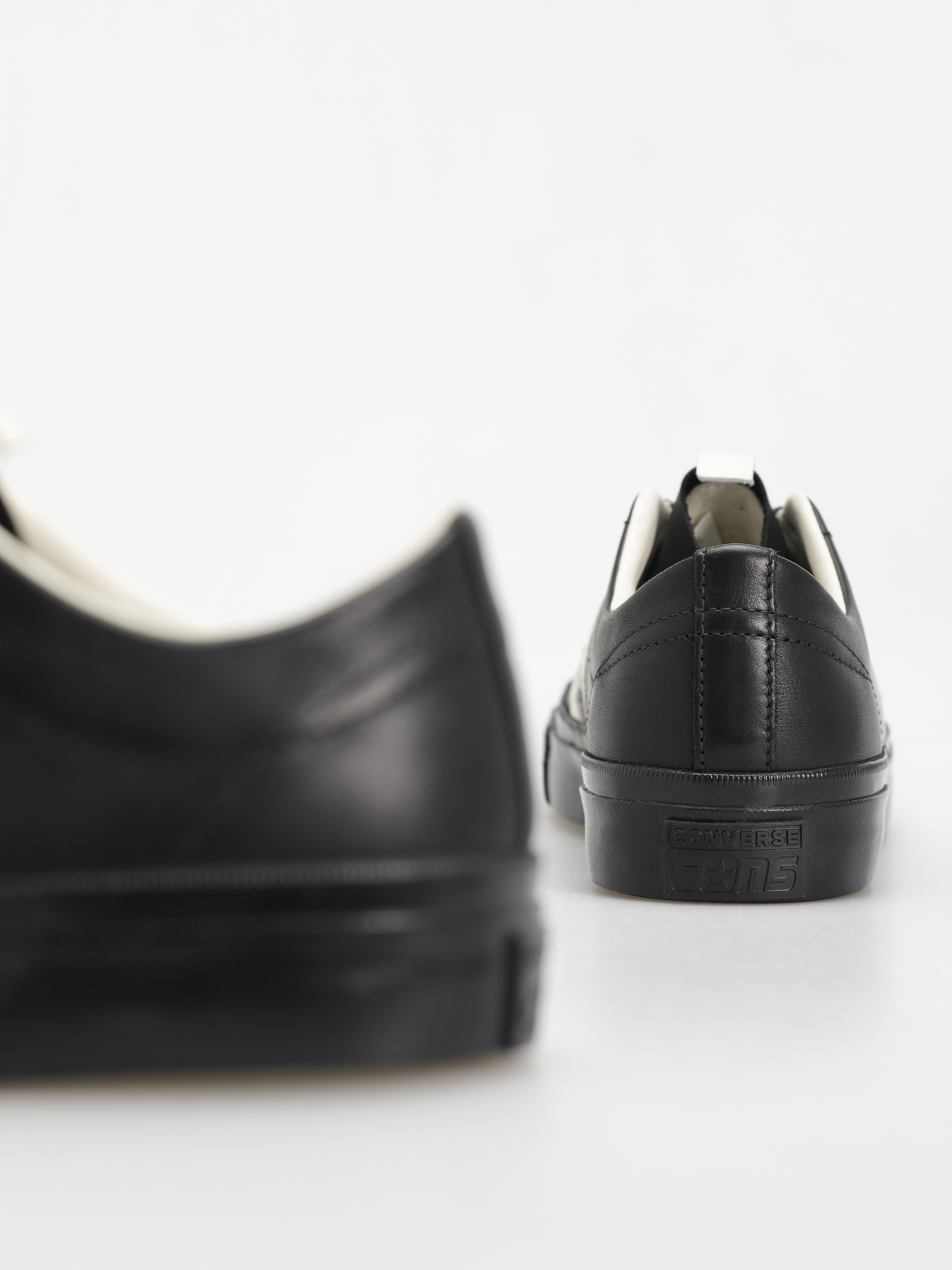 Pantofi Converse X Bobby De Keyzer One Star Academy Pro (black/egret/black)