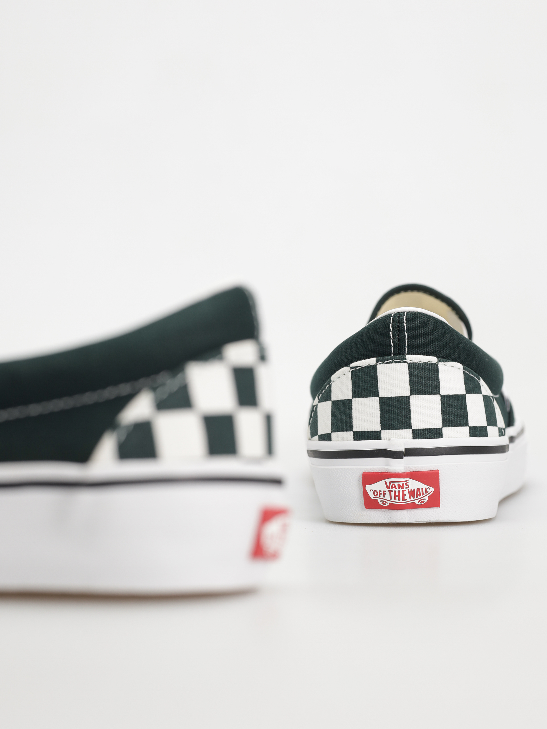 Pantofi Vans Classic Slip On (color theory checkerboard scarab)