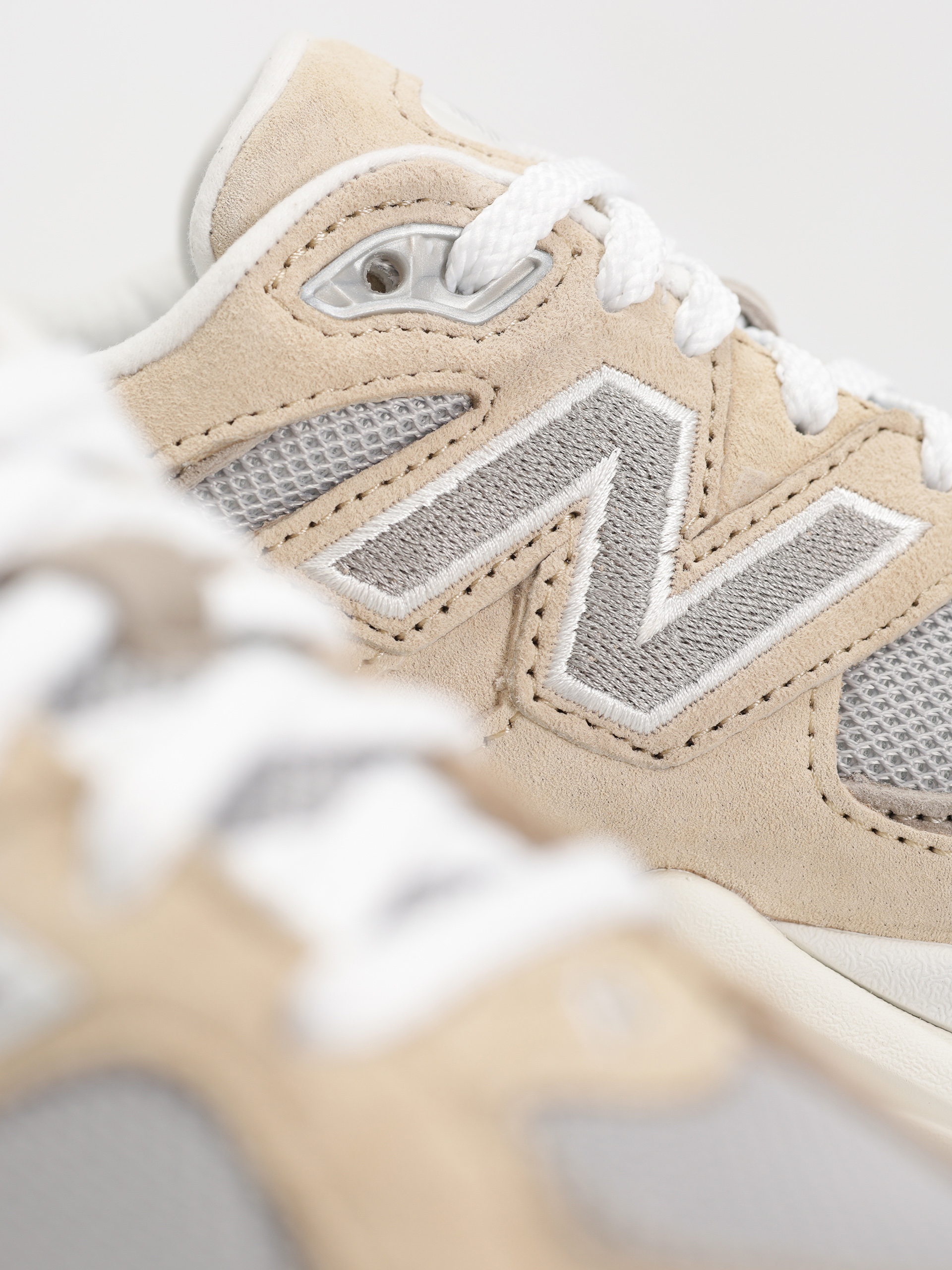 Pantofi New Balance 9060 (incense)