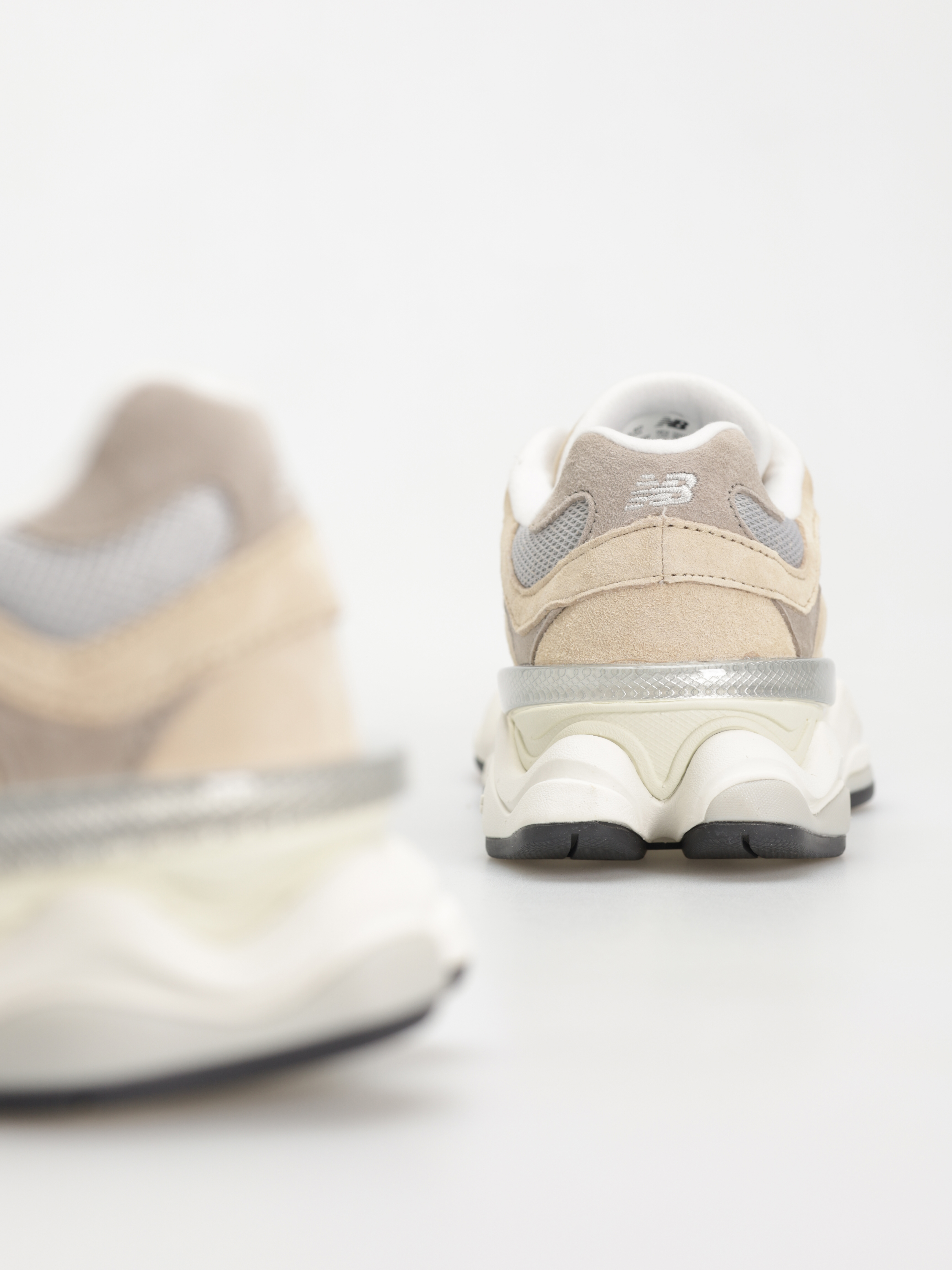 Pantofi New Balance 9060 (incense)
