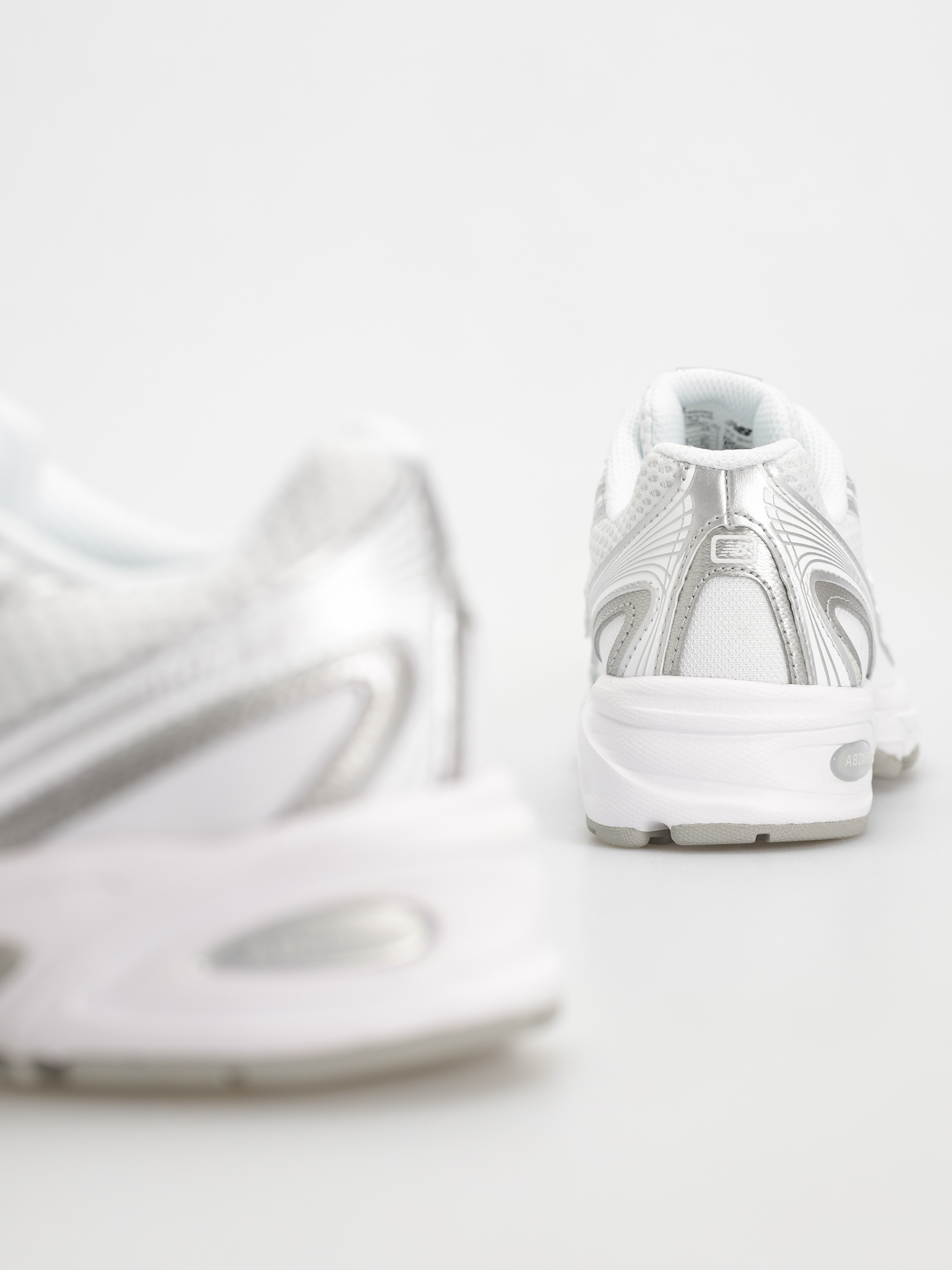 Pantofi New Balance 740 (white)