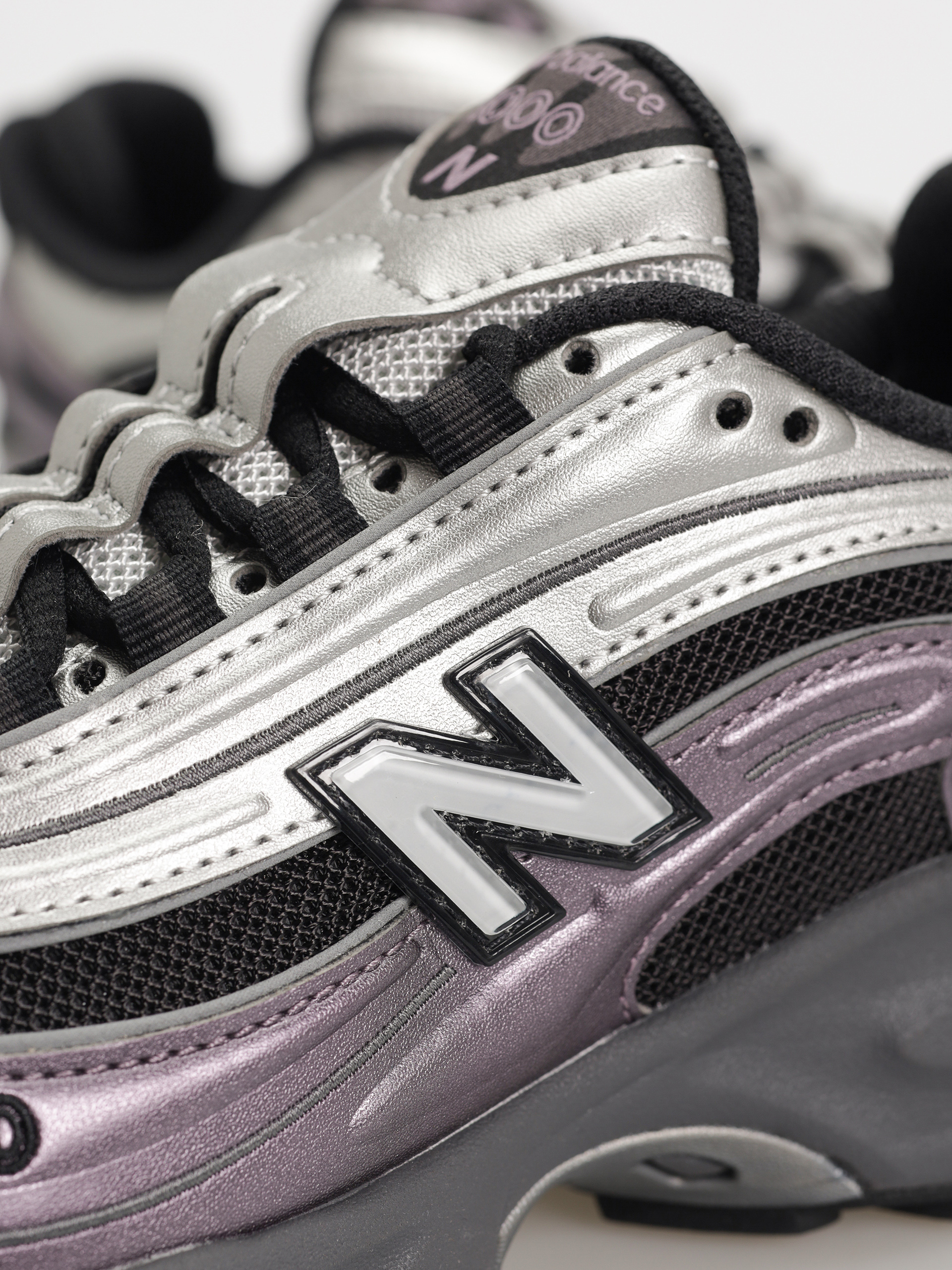 Pantofi New Balance 1000 (dark ice wine)