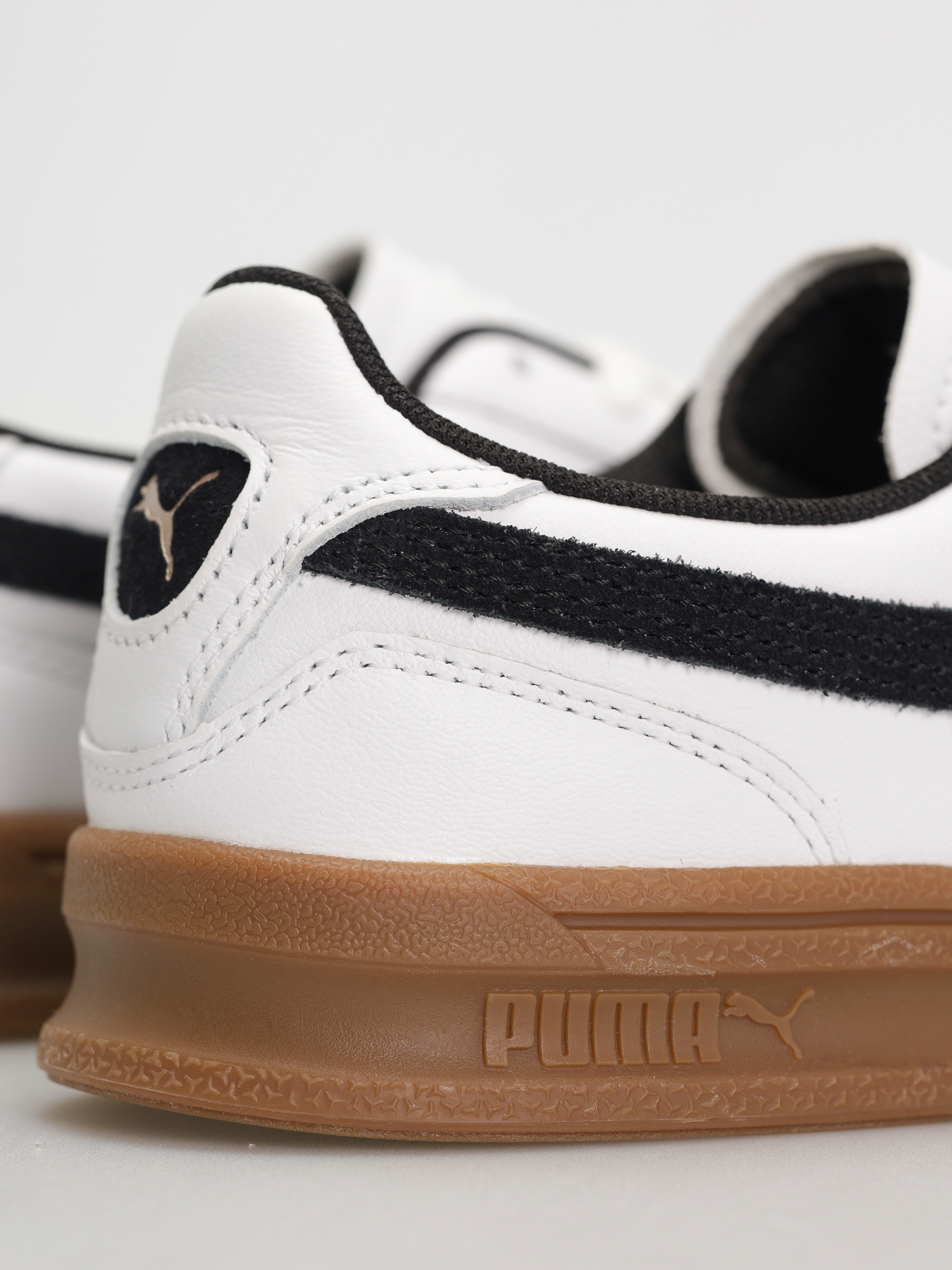 Pantofi Puma Indoor (puma white puma black gum)
