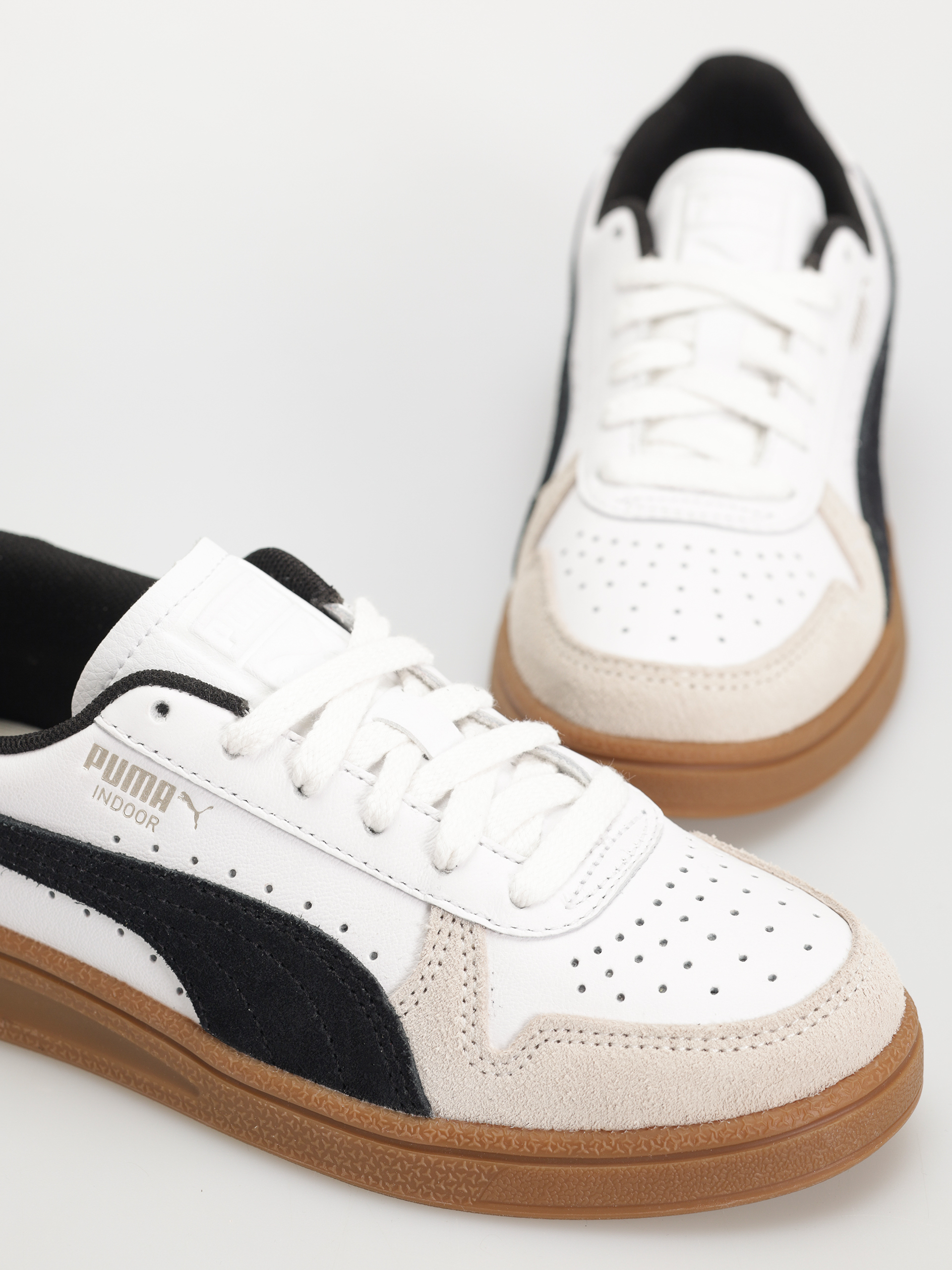 Pantofi Puma Indoor (puma white puma black gum)