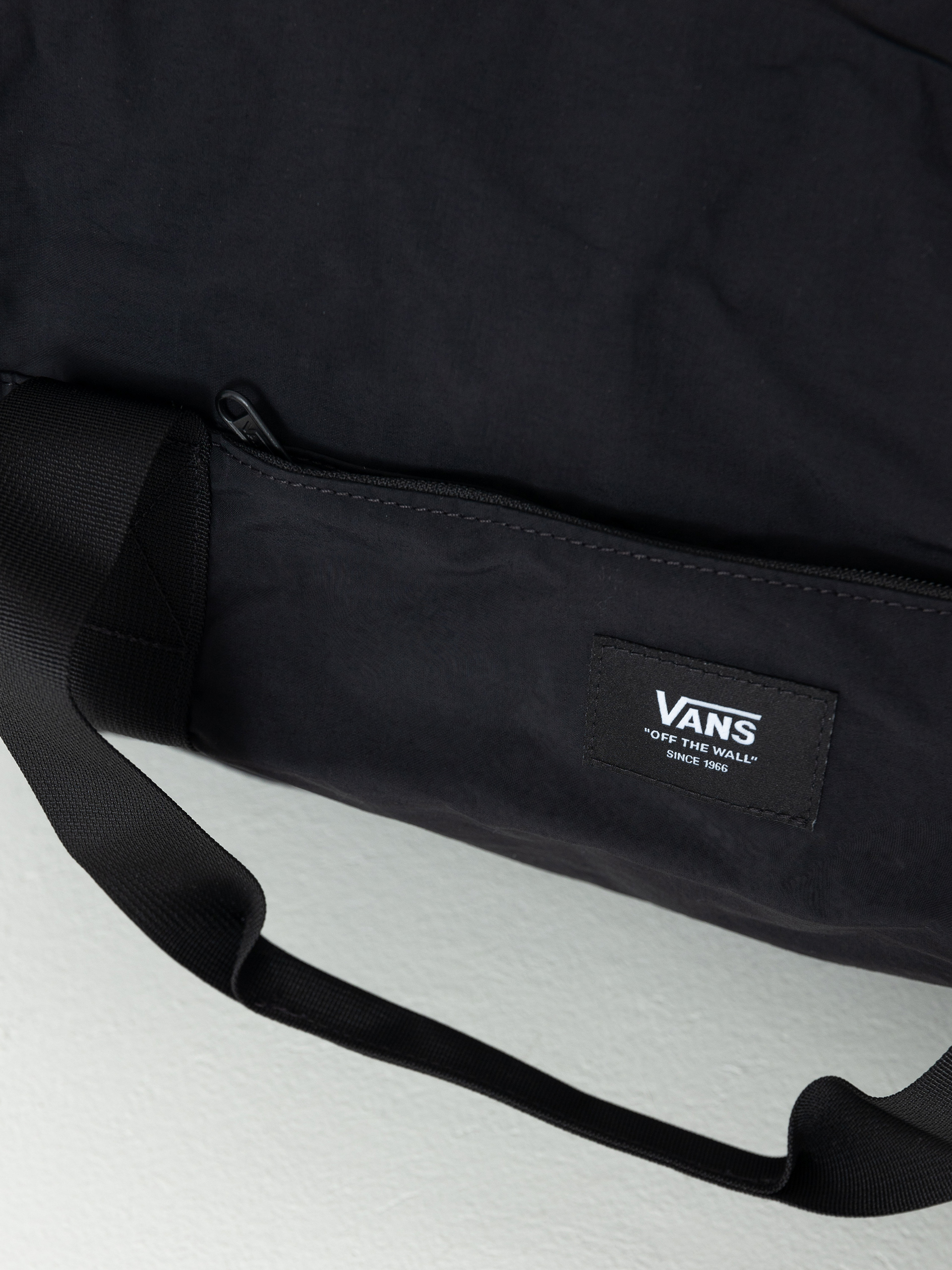 Geantă Vans Barreled Duffel (black)