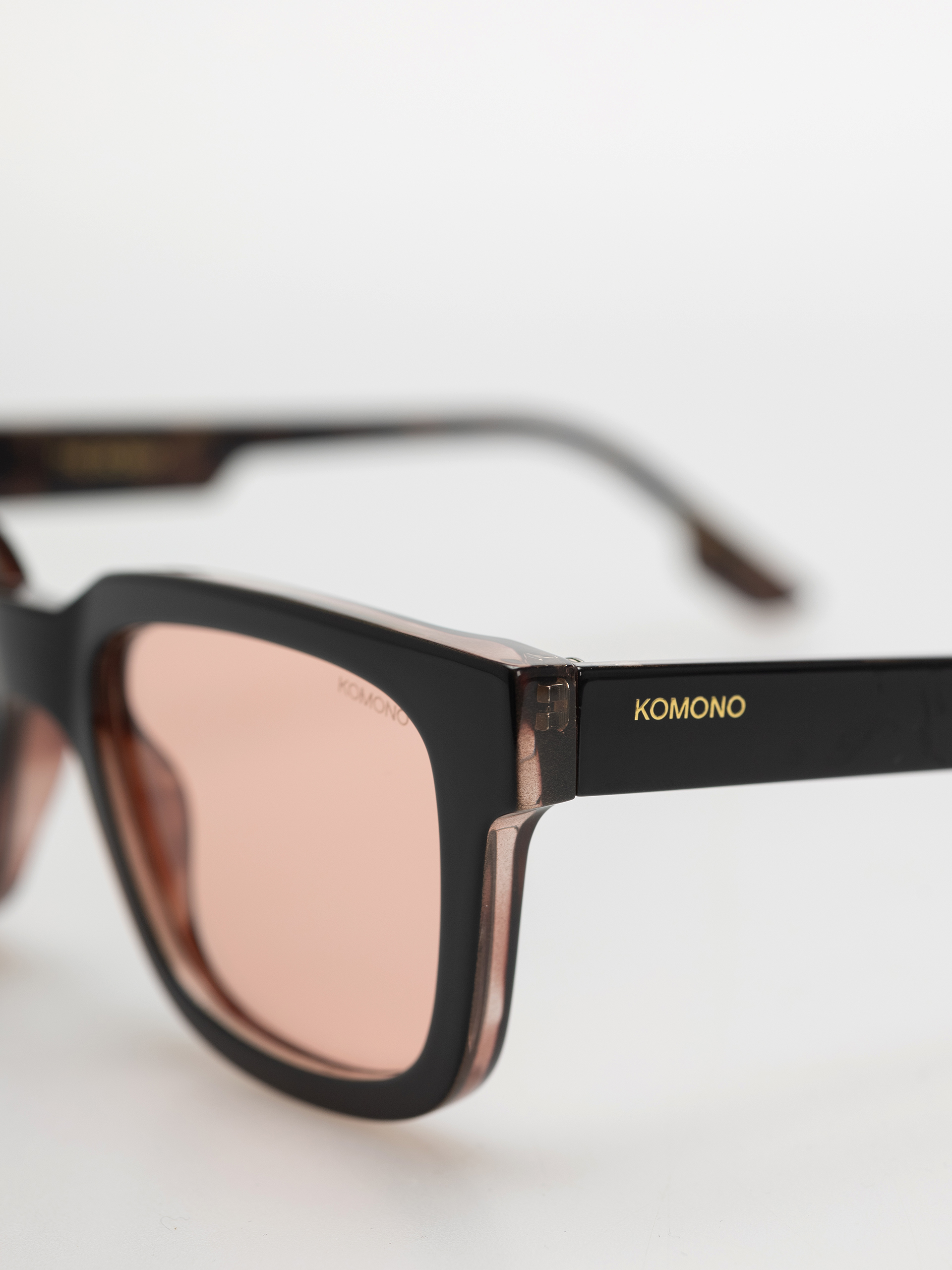 Ochelari de soare Komono Bobby (black tortoise blush)