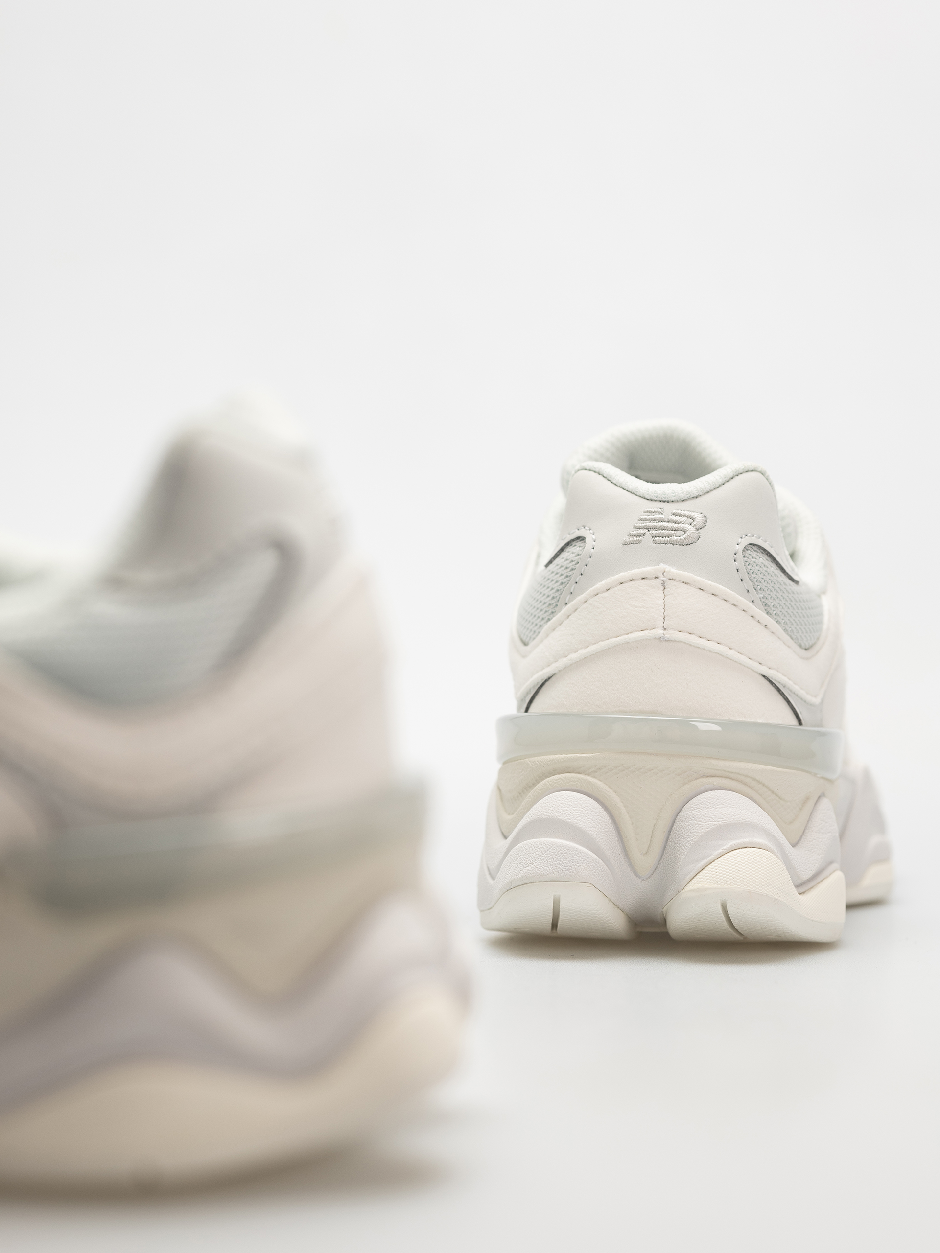 Pantofi New Balance 9060 JR (reflection)