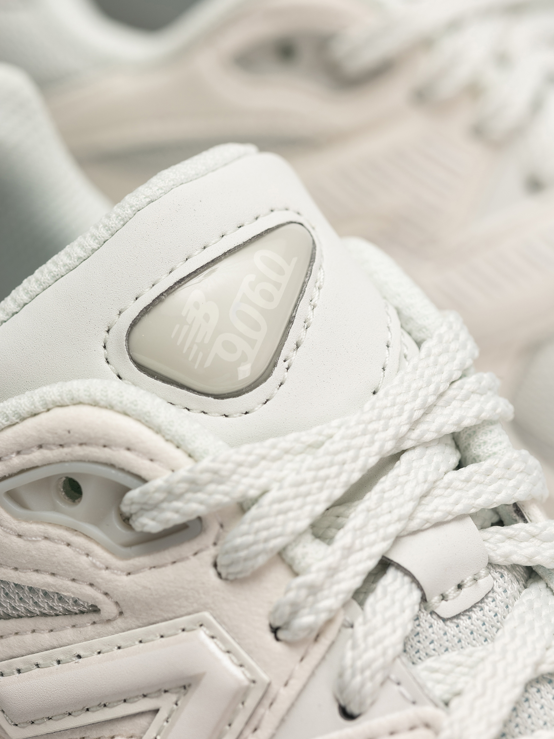 Pantofi New Balance 9060 JR (reflection)