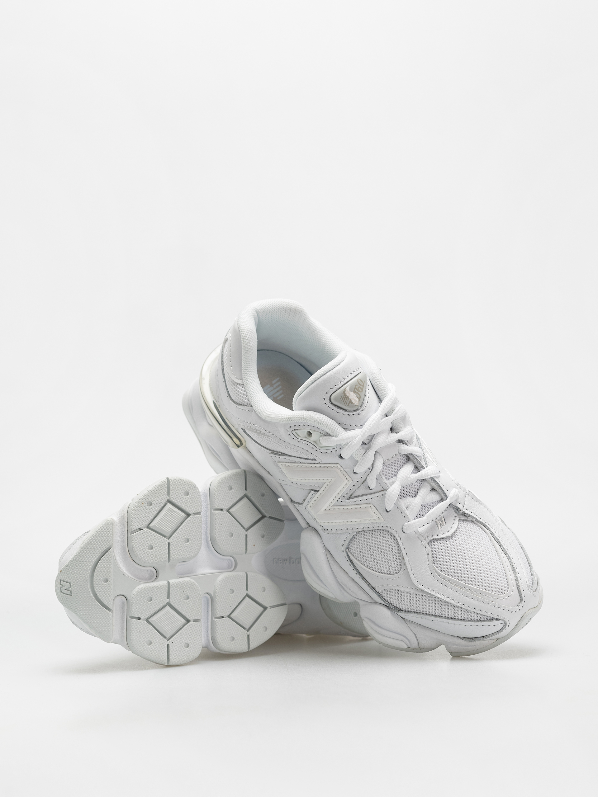 Pantofi New Balance 9060 - alb (triple white)