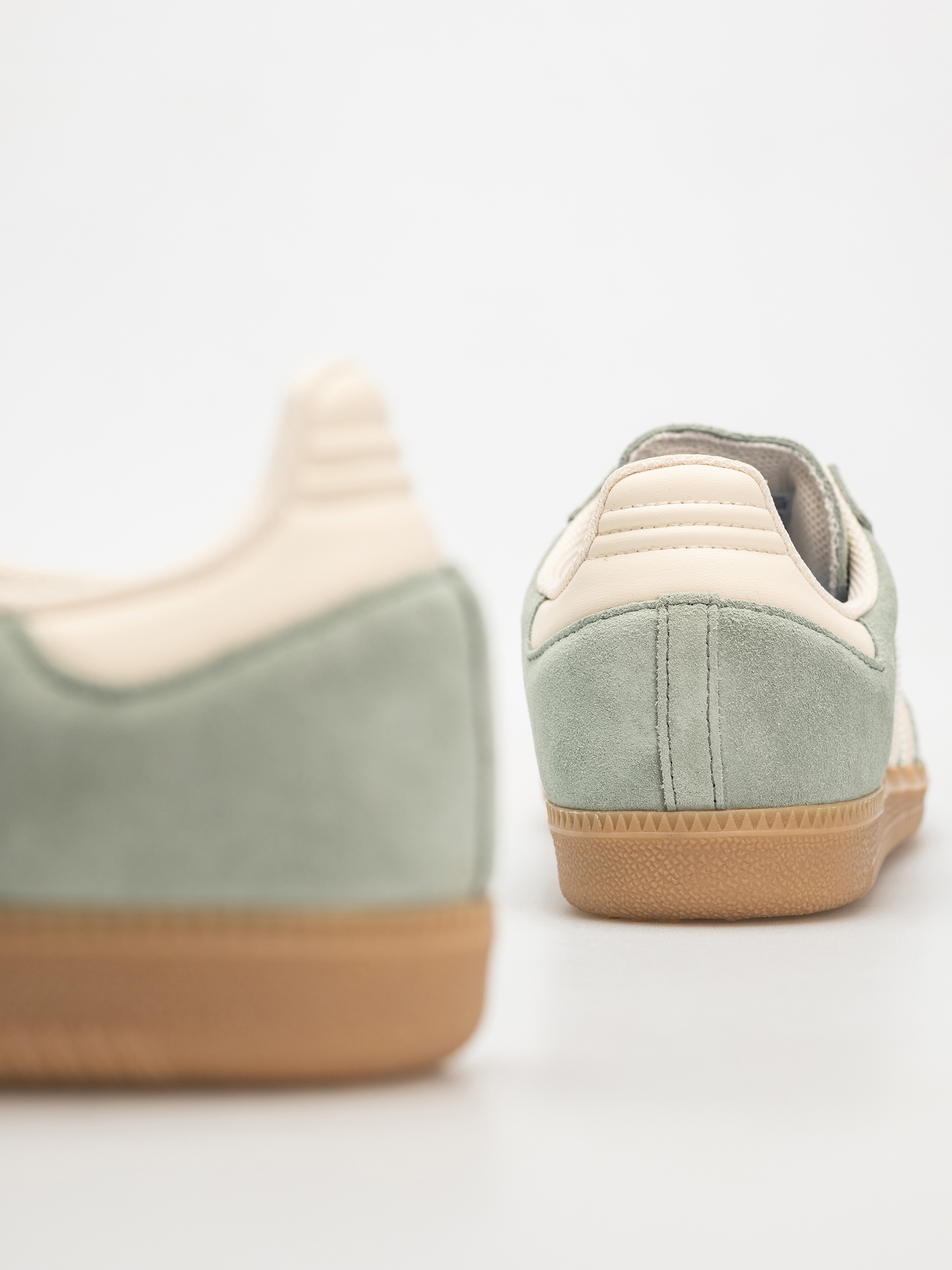 Pantofi adidas Samba Adv (silgrn/wonwhi/goldmt)