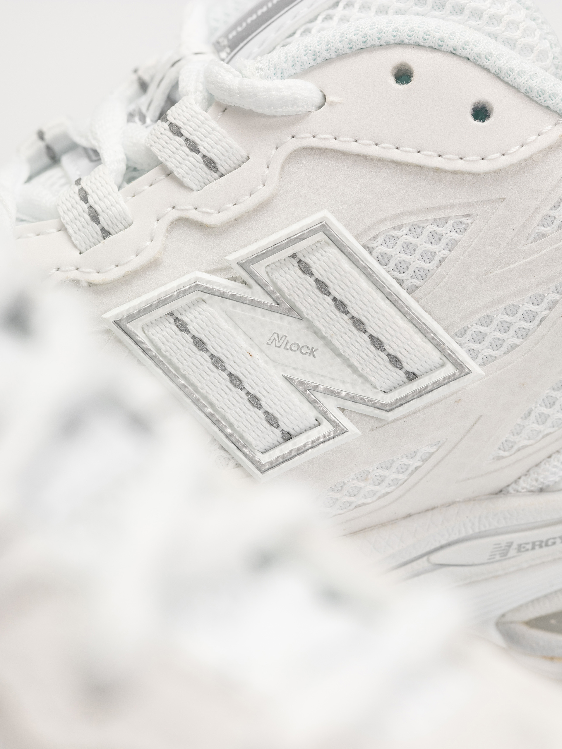 Pantofi New Balance 1906 (white)