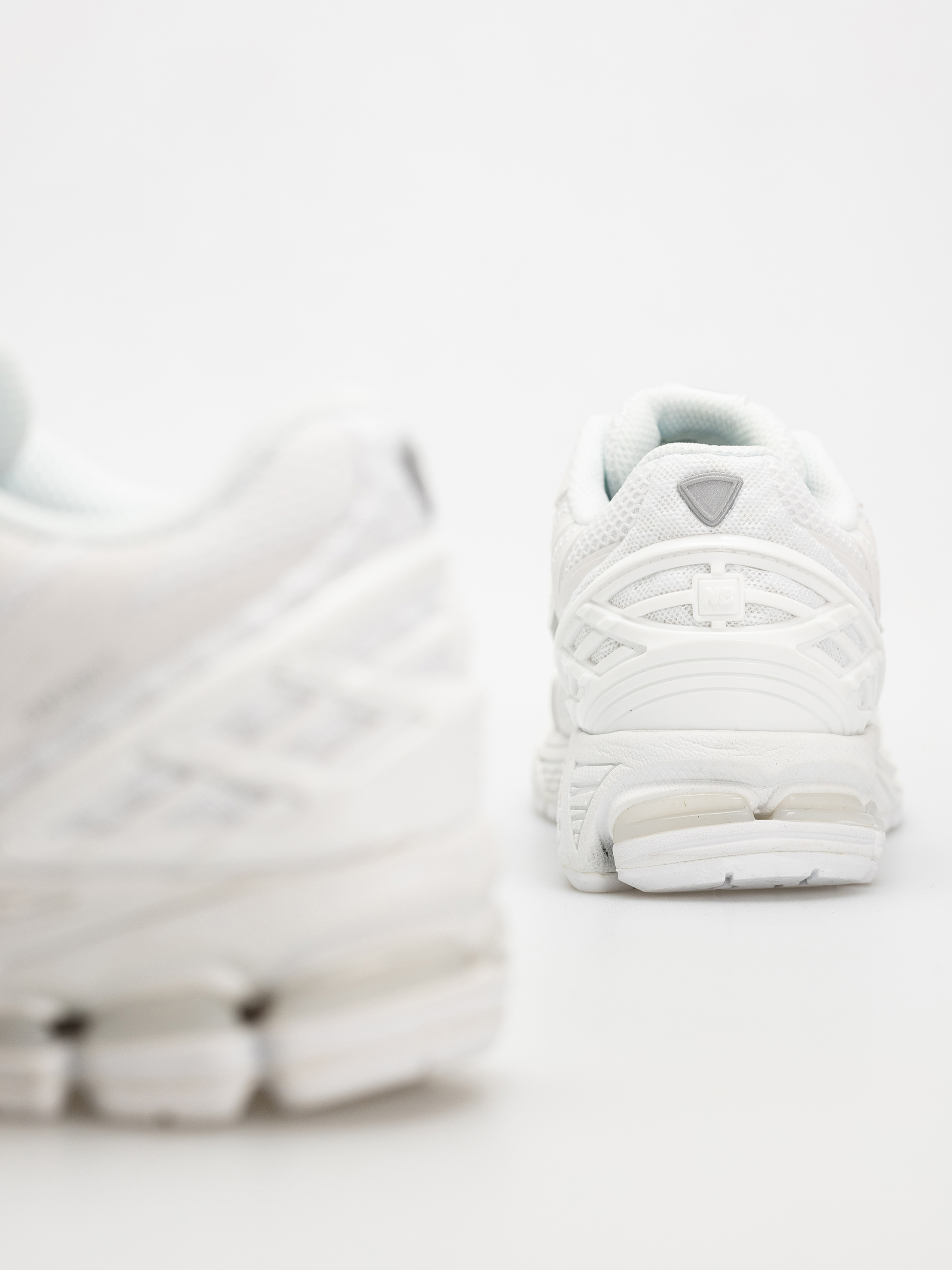 Pantofi New Balance 1906 (white)