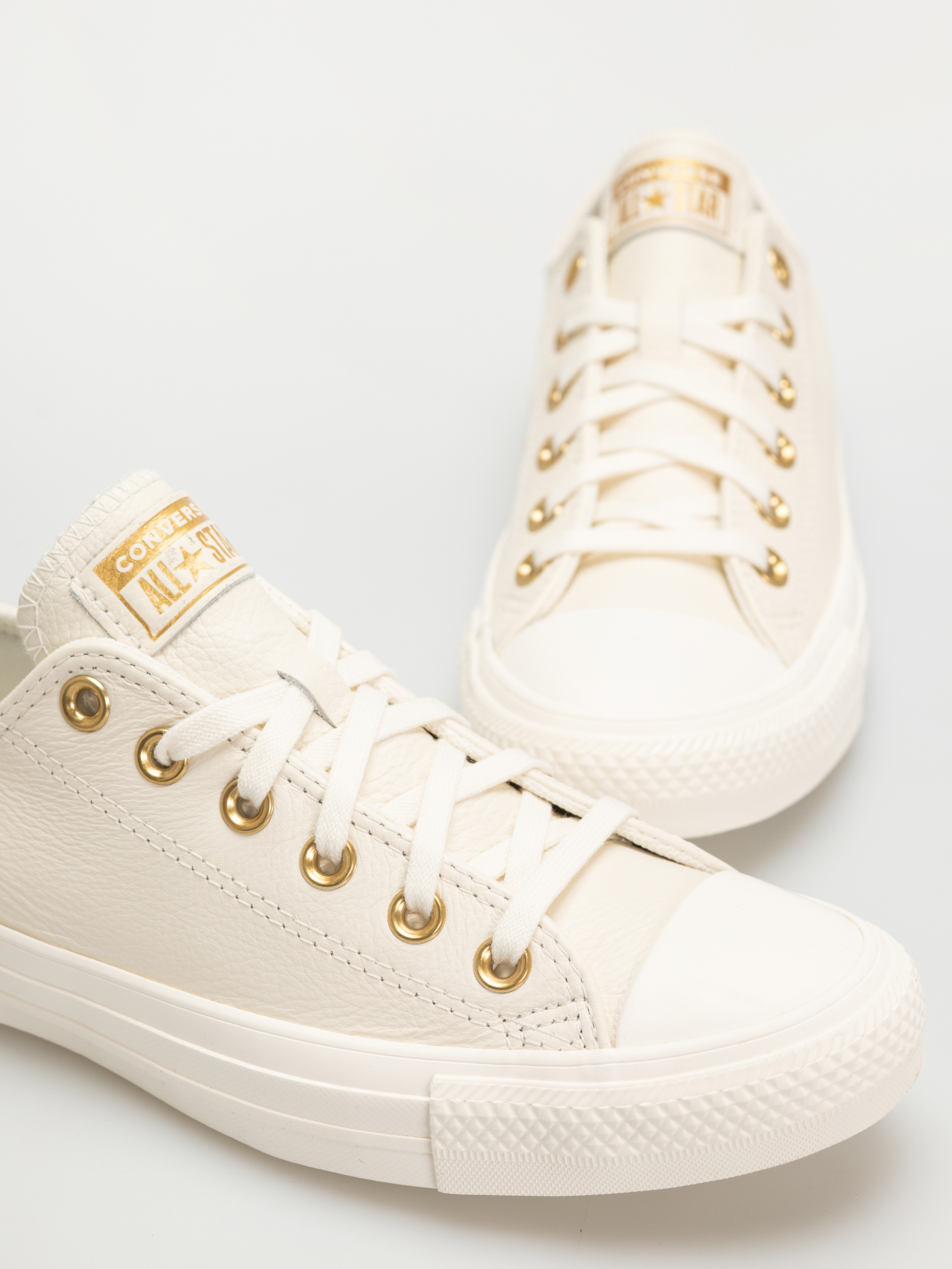 Teniși Converse Chuck Taylor All Star Ox Wmn (egret/egret/gold)