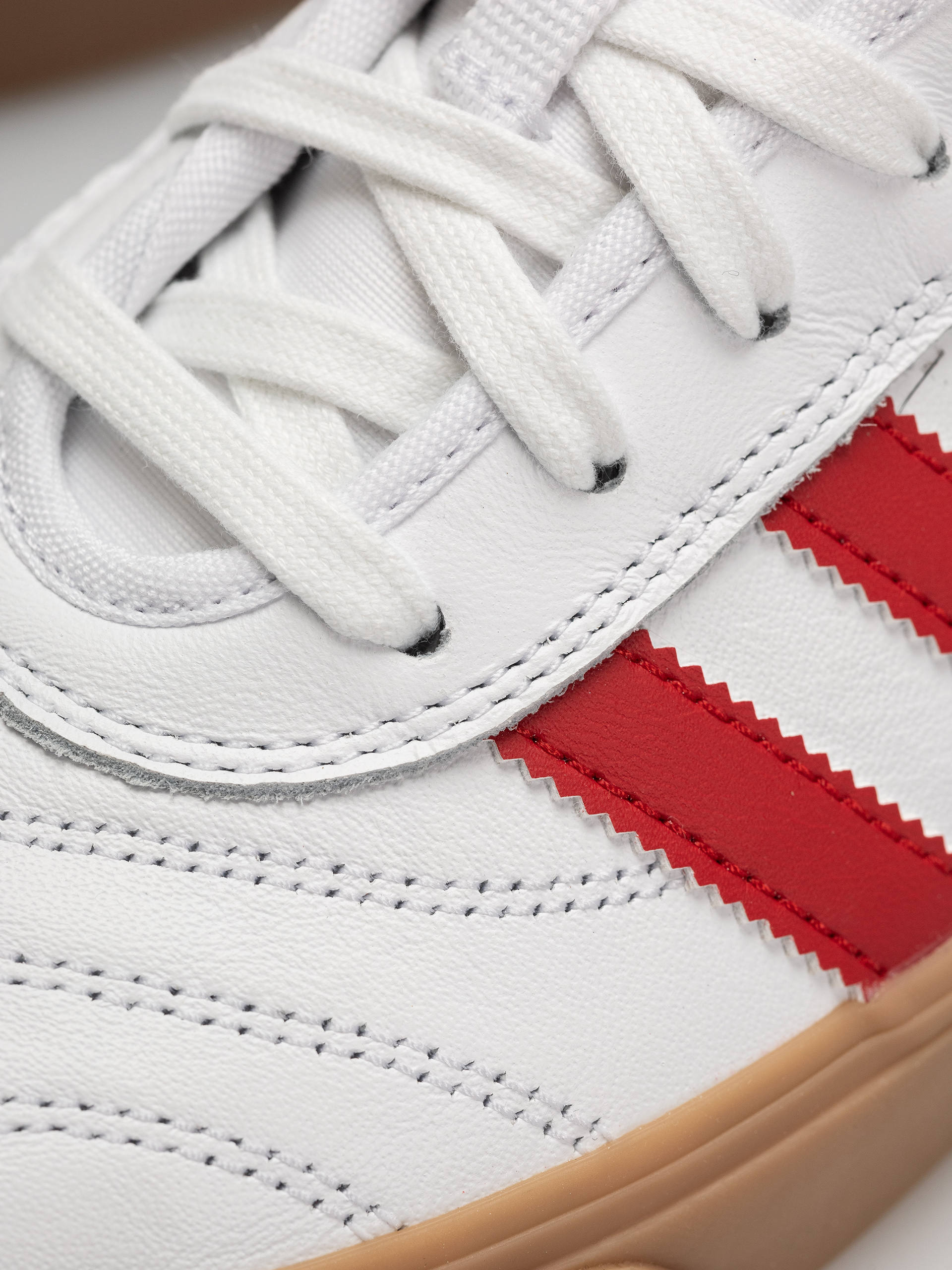 Pantofi adidas Adi Ease (ftwwht/betsca/goldmt)