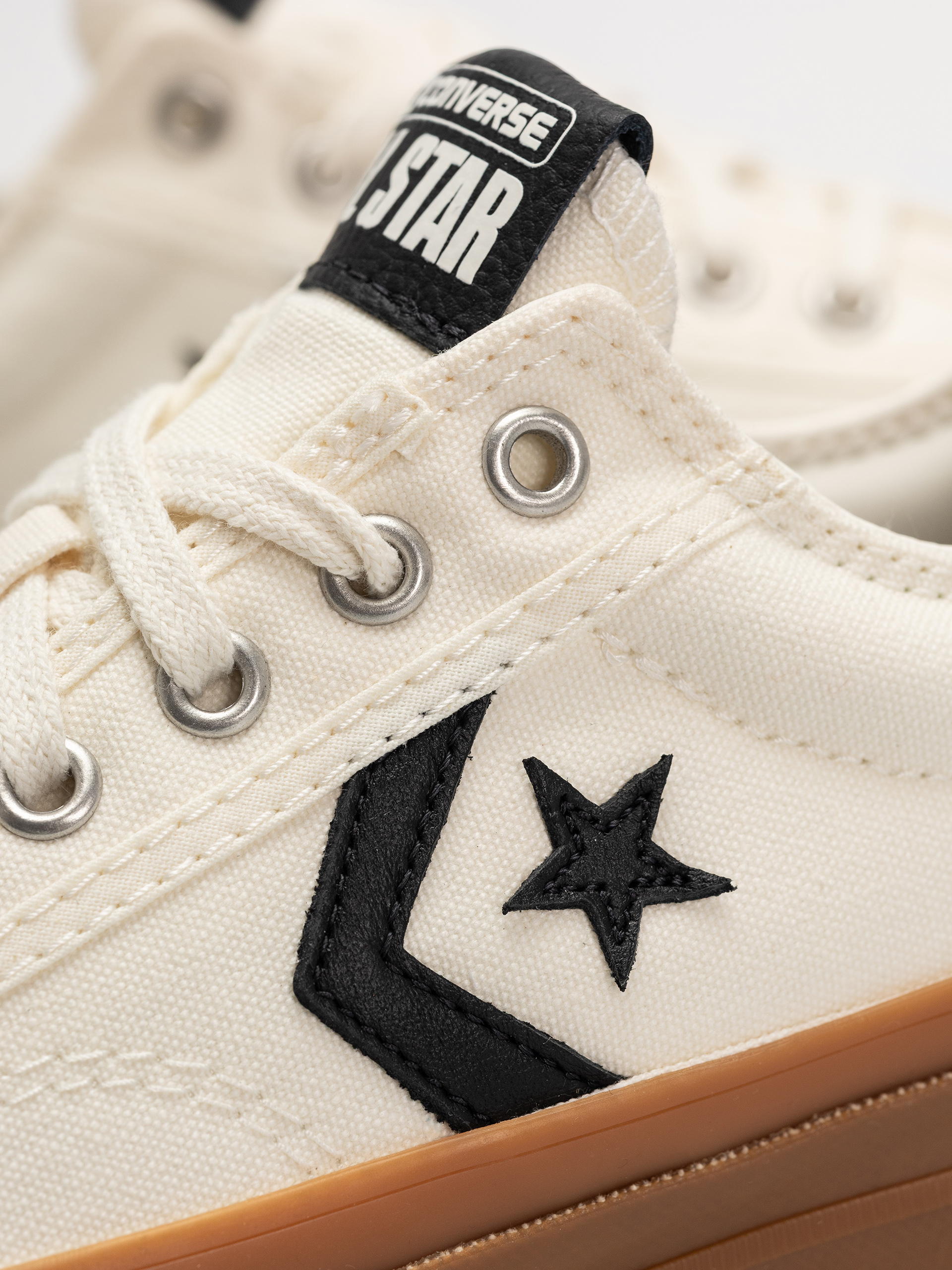 Pantofi Converse Star Player 76 Ox (egret/gum honey/black)