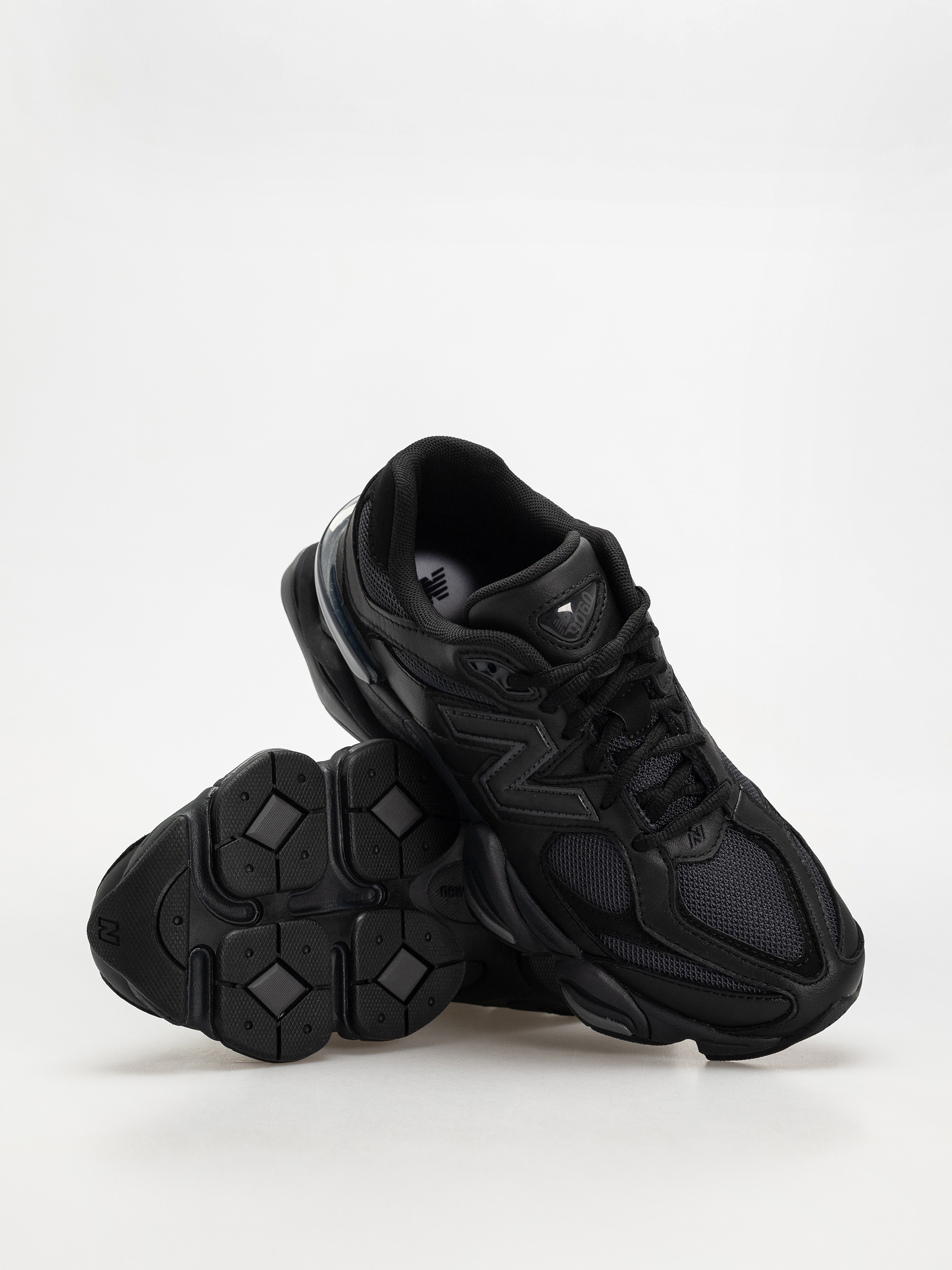 Pantofi New Balance 9060 - negru (black)