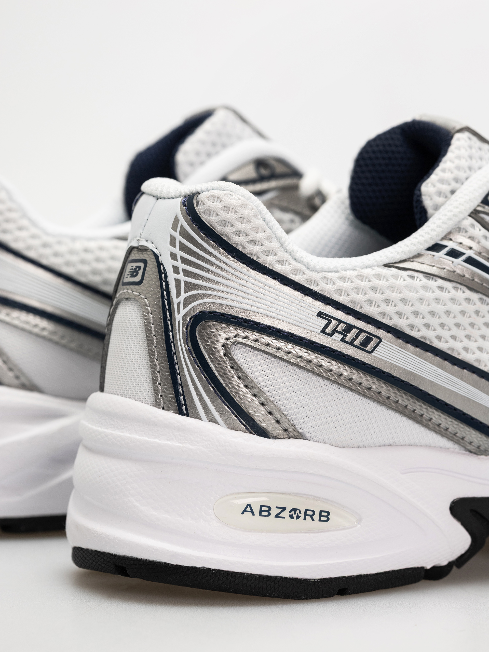 Pantofi New Balance 740 (nb navy)