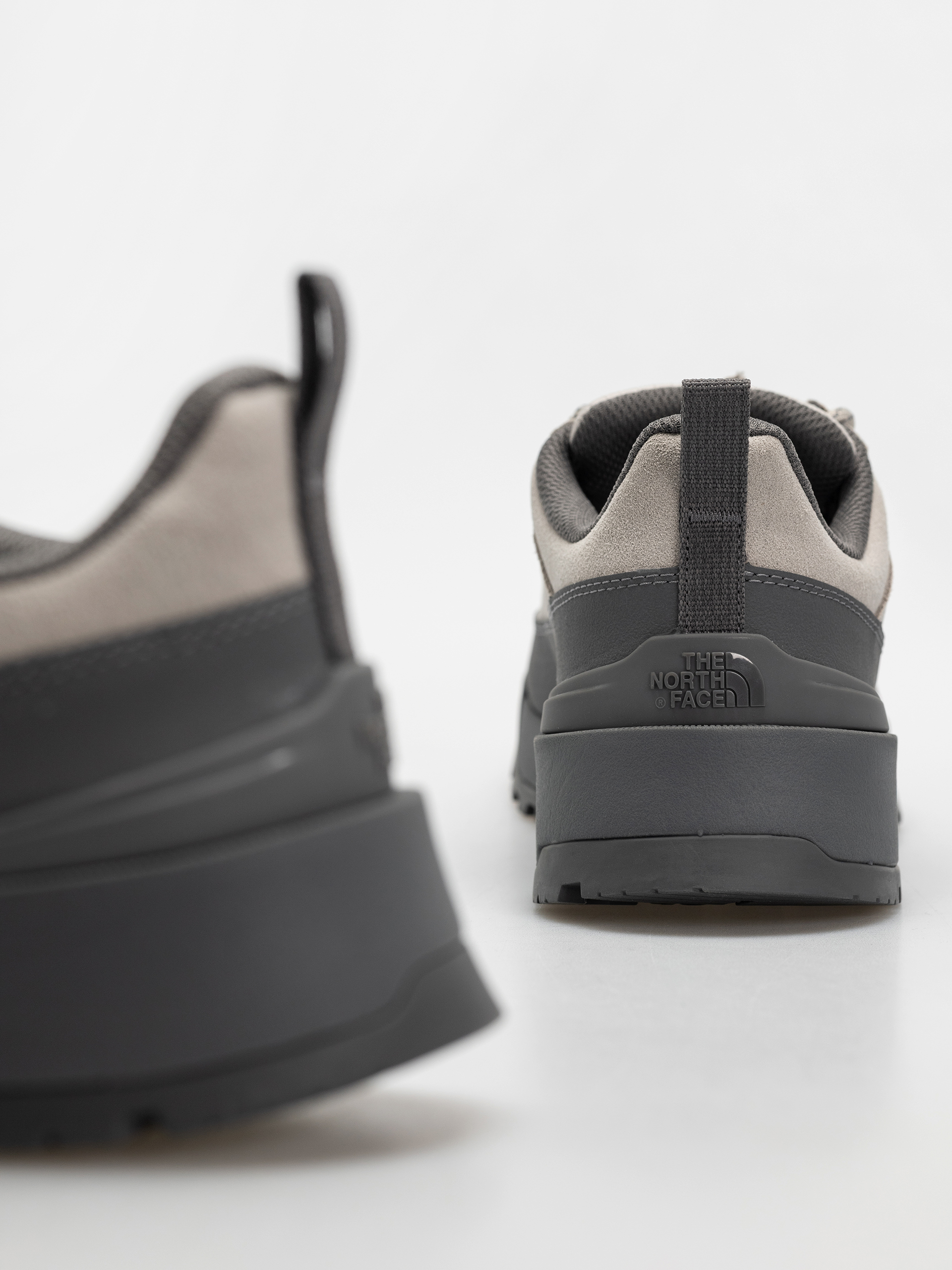 Pantofi The North Face Glenclyffe Urban Low (soap stone/smoked pearl)