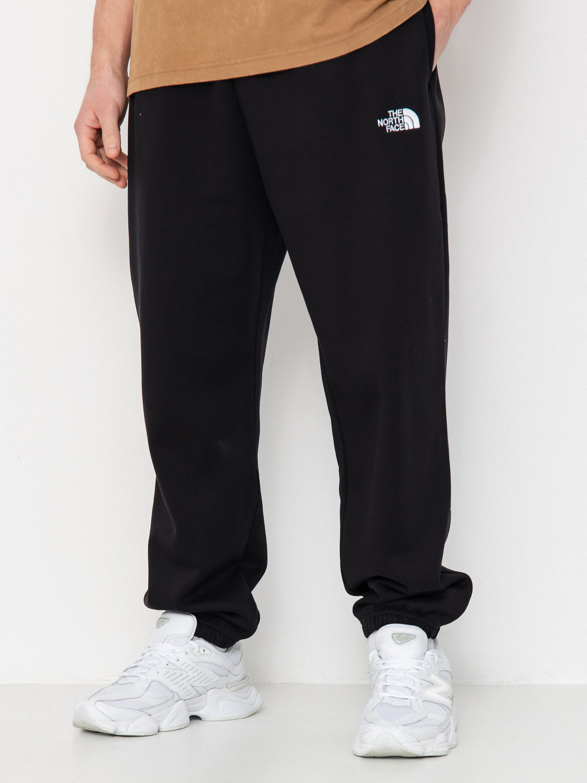 Pantaloni The North Face Essential Relaxed Straight Jogger (tnf black)