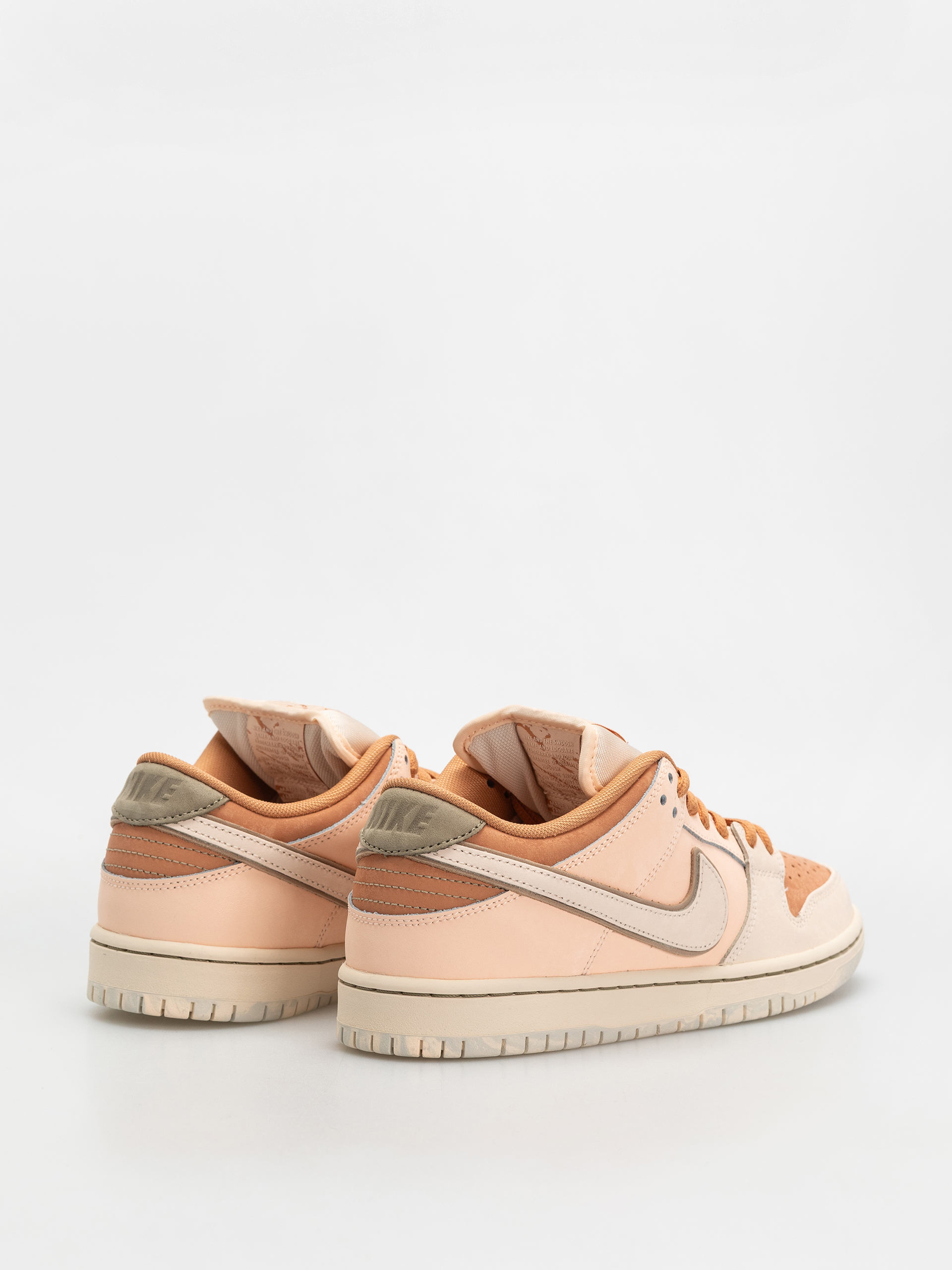 Pantofi Nike SB Dunk Low Pro Prm (amber brown/guava ice crimson tint hemp)