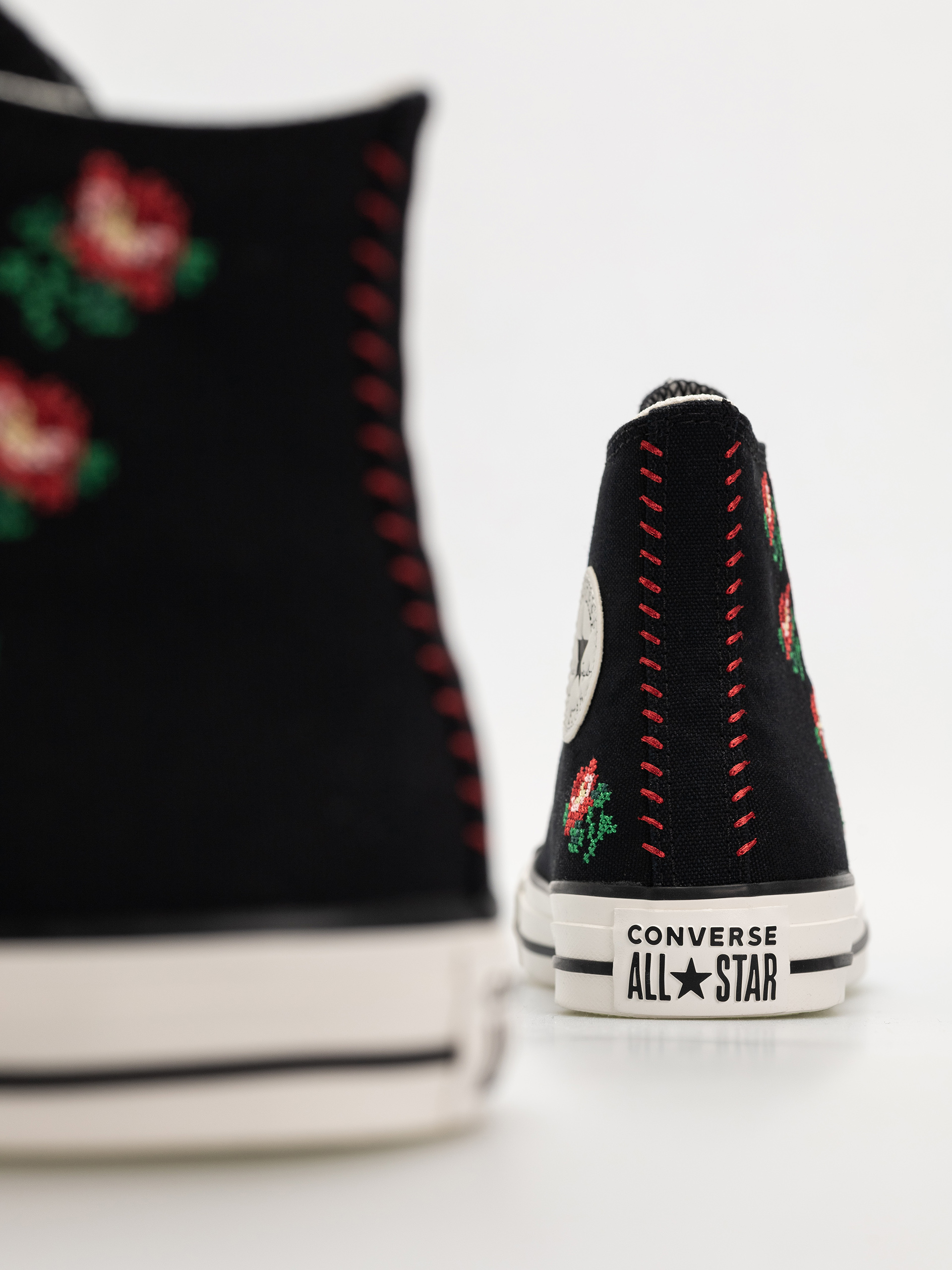 Teniși Converse Chuck Taylor All Star Hi Wmn (black/lt jellyfish jitter)