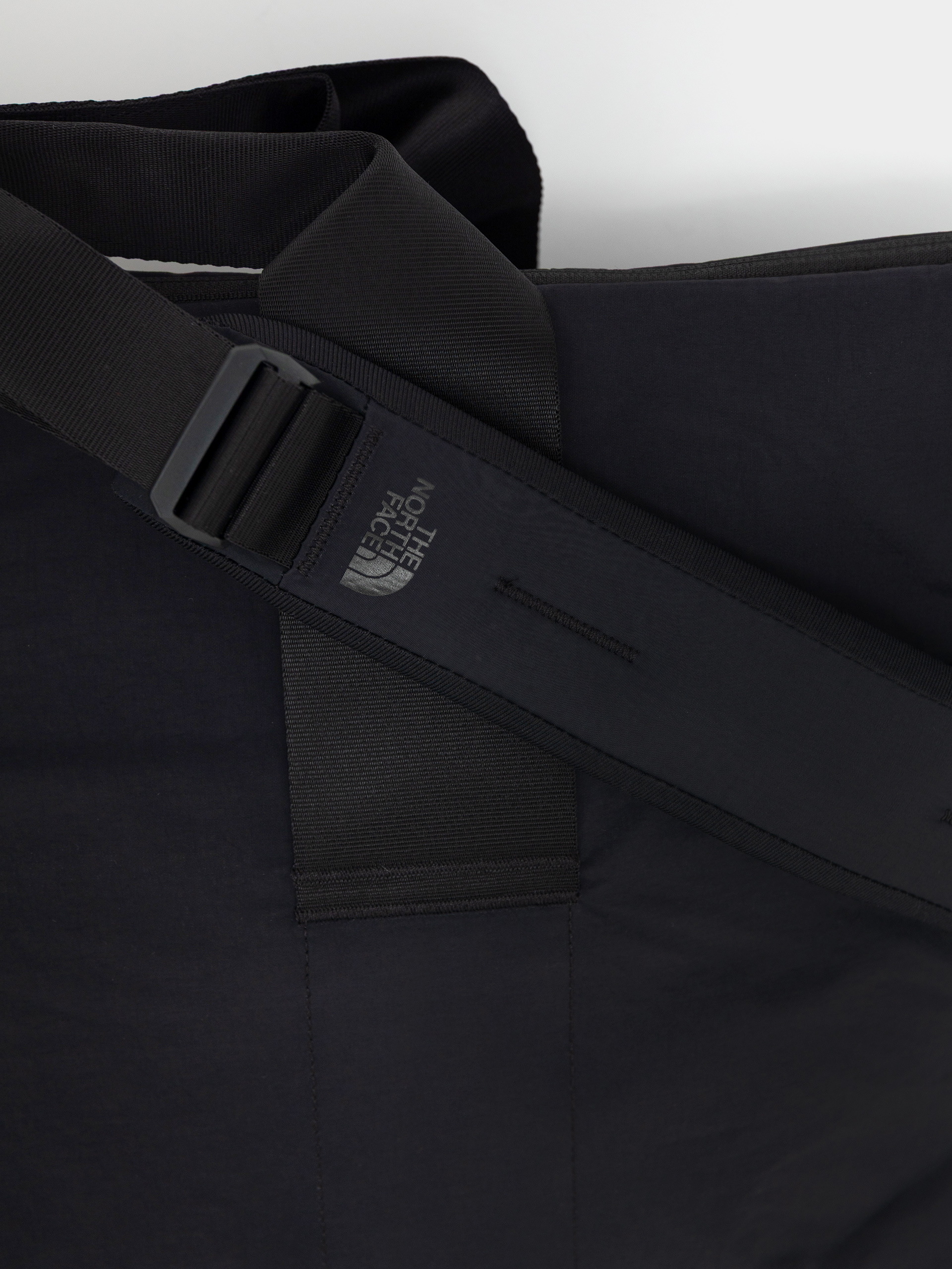 Geantă The North Face Never Stop Weekender Duffel Wmn (tnf black npf)